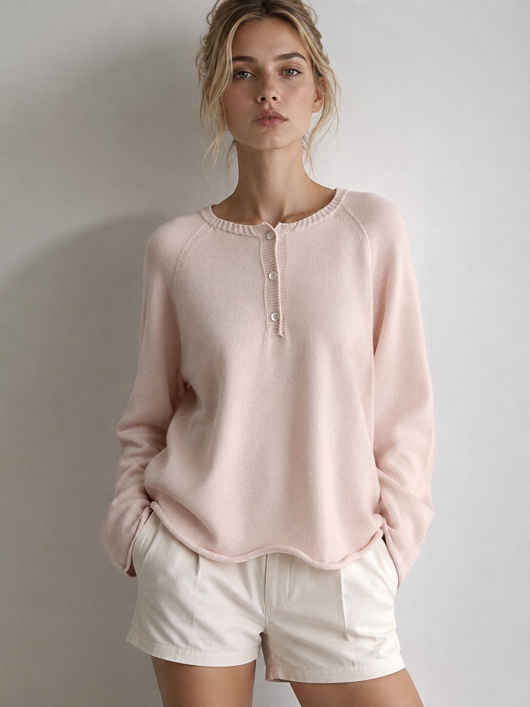 Grossista Sunny Knit - Maglione Henley in maglia morbida 100% cotone per donna