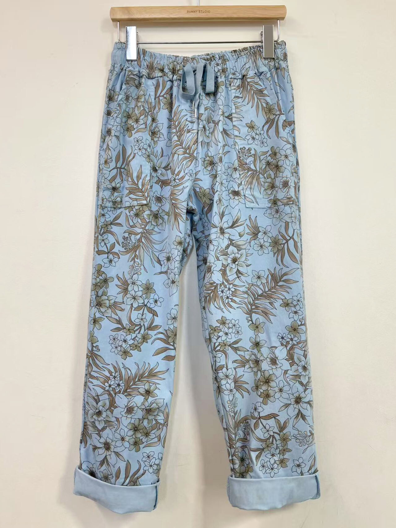 Grossista Sunny Studio - Pantaloni a gamba larga stampa floreale