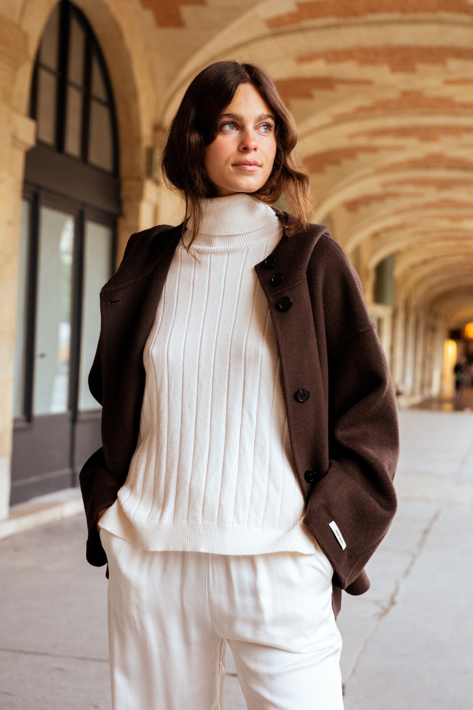 Wholesaler Sunny Studio - Turtleneck sweater and elegant cardigan