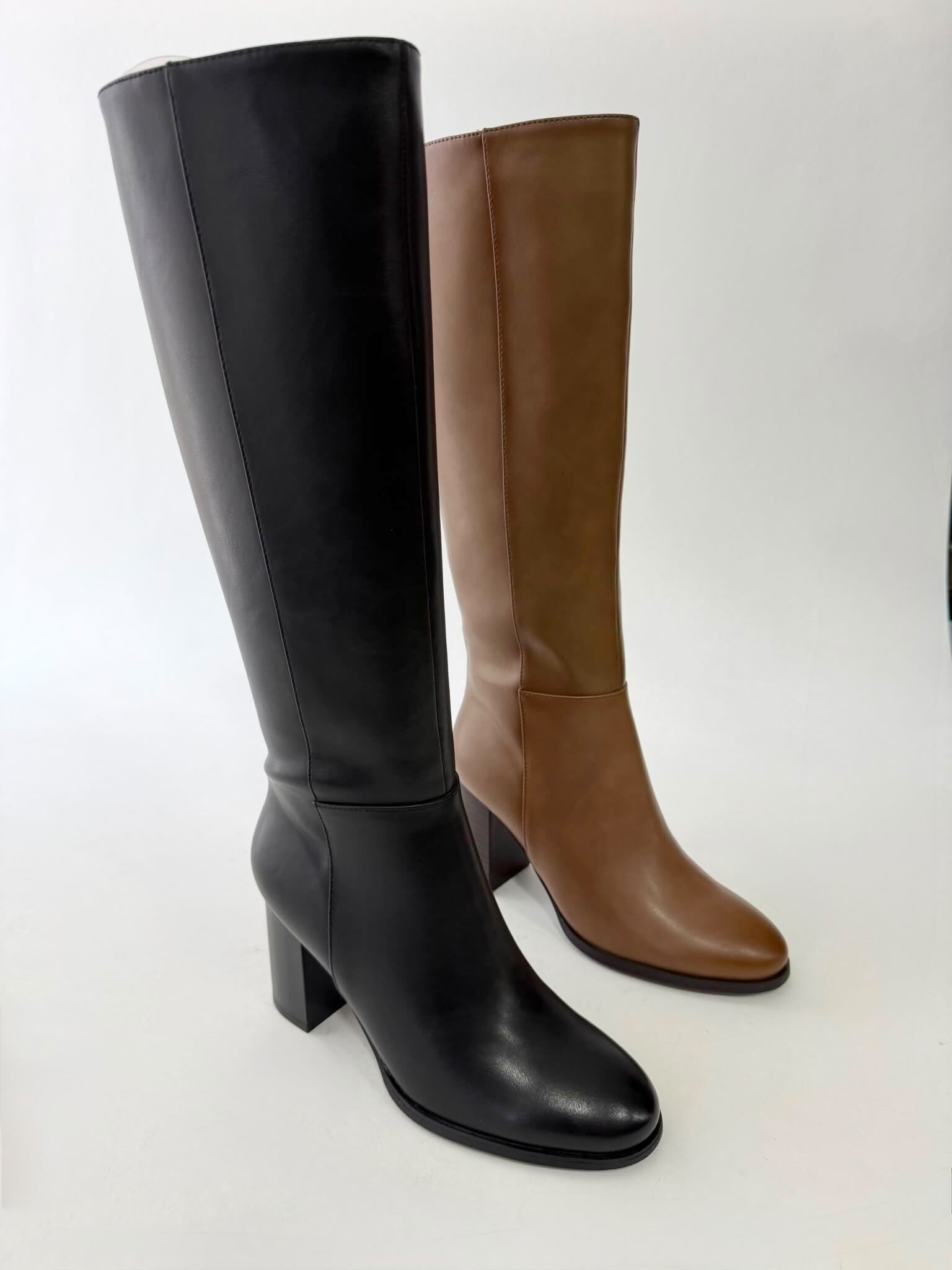 Grossiste Super Mode | Belle Women - Bottes à talon en similicuir