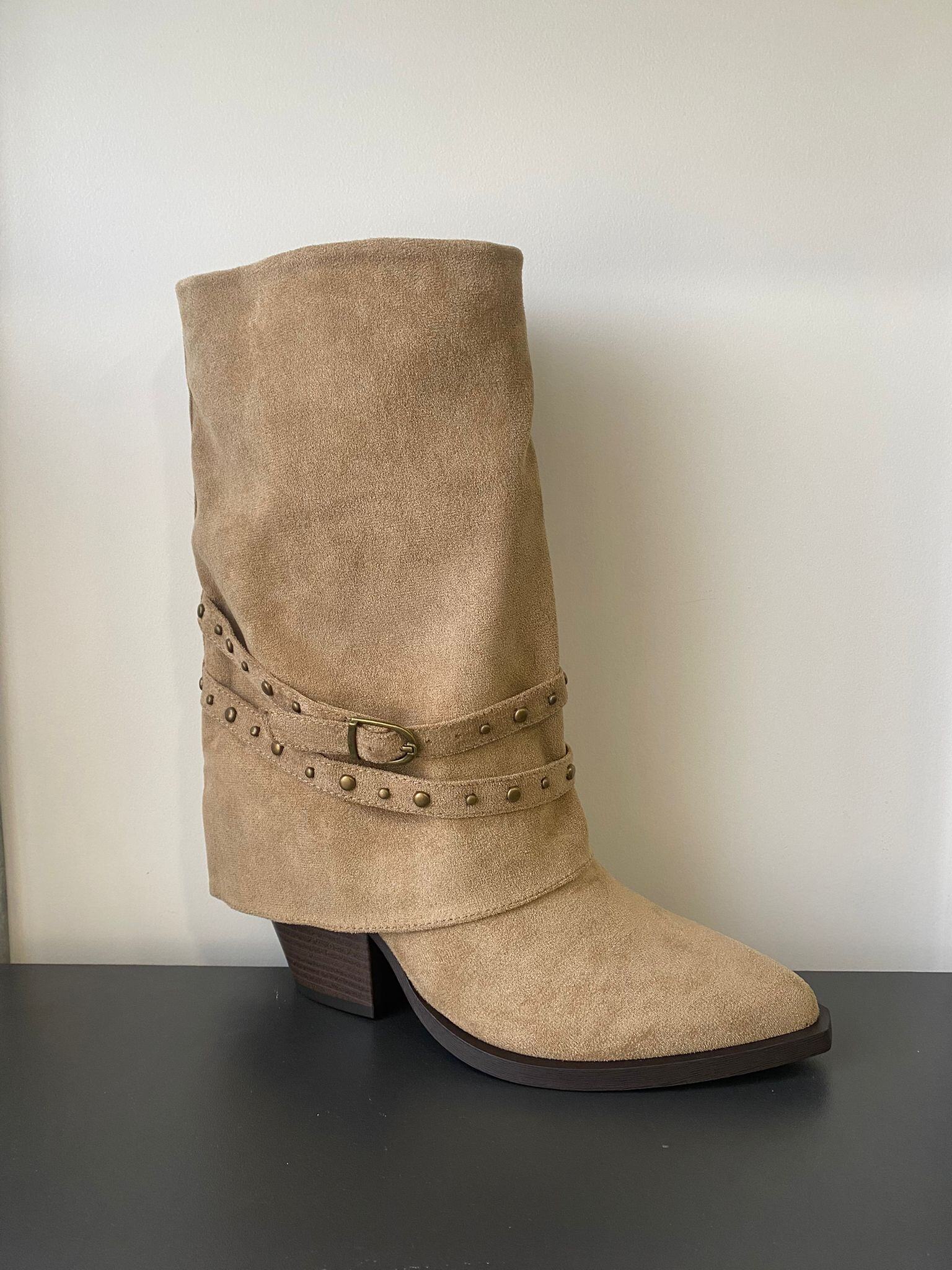 Mayorista Super Mode | Belle Women - Botas vaqueras de gamuza con polaina y hebilla tachonada