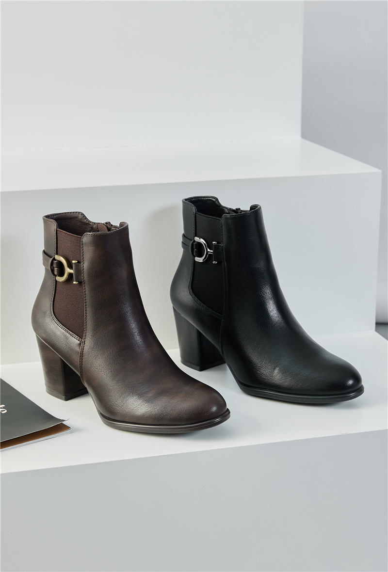 Grossista Super Mode | Belle Women - Stivaletti in similpelle con tacco quadrato, fibbia ed elastico