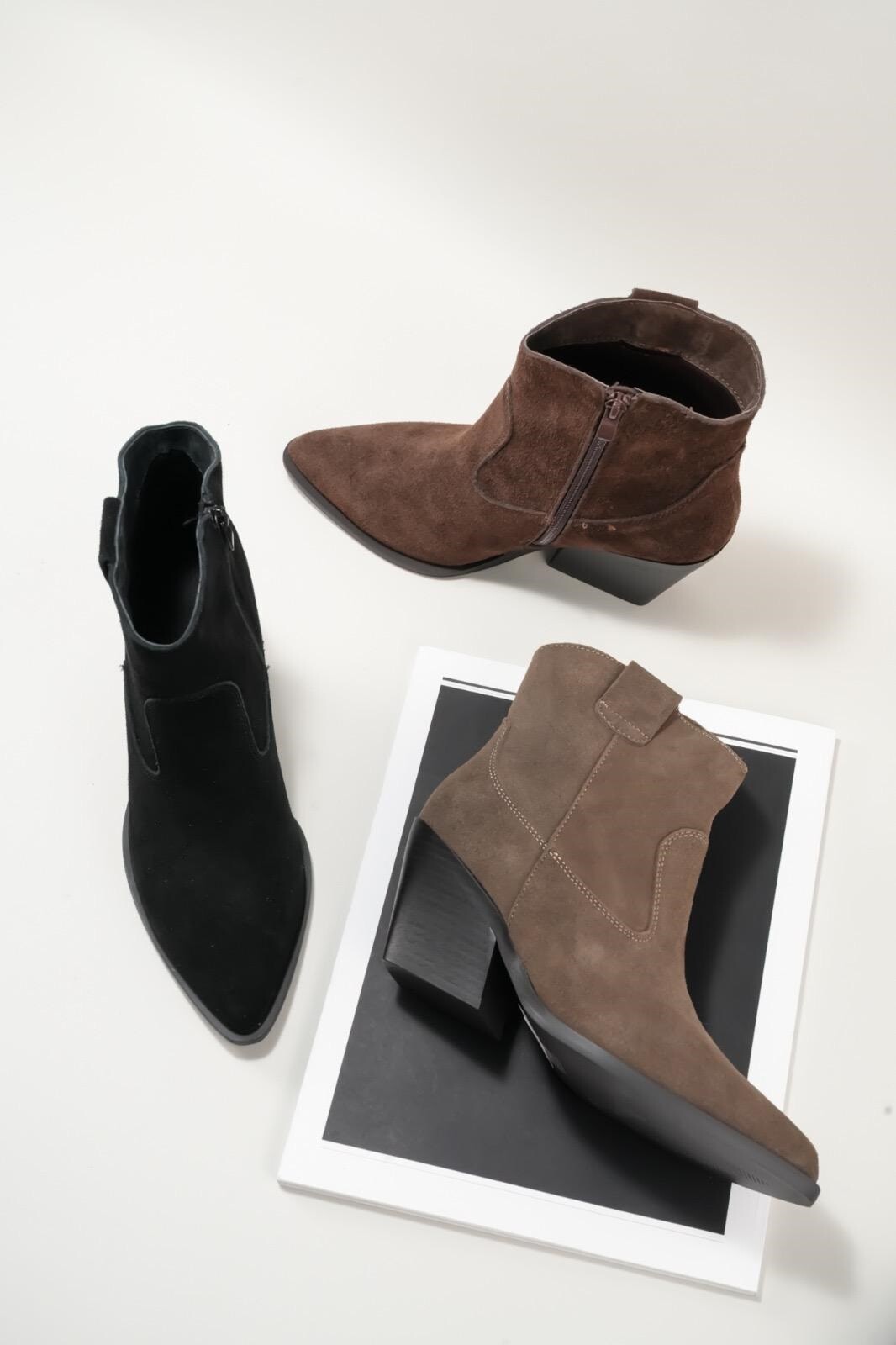 Mayorista Super Mode | Belle Women - Botín vaquero con tacón inclinado de cuero