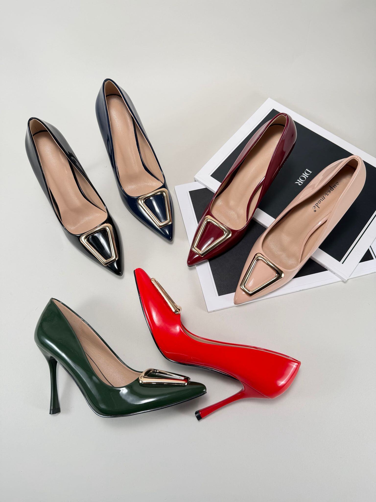 Wholesaler Super Mode | Belle Women - Patent stiletto heels with a golden buckle
