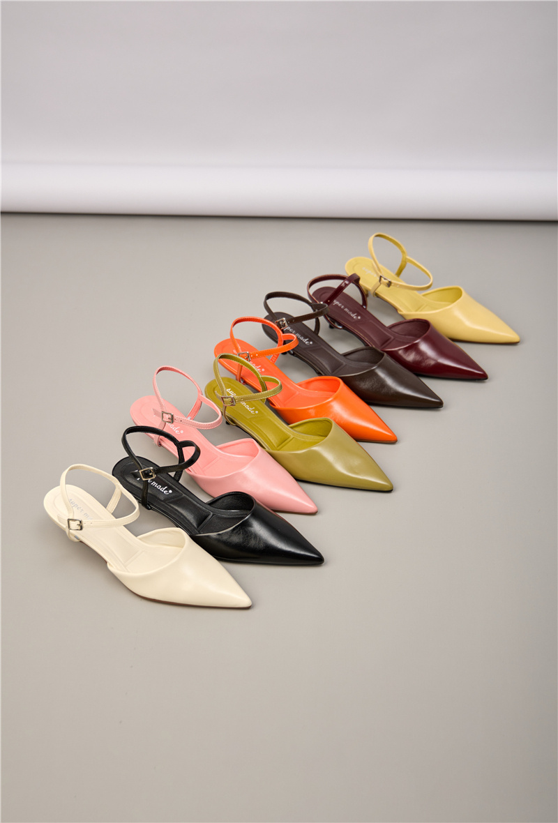 Wholesaler Super Mode | Belle Women - Low kitten heel faux leather pumps with ankle strap