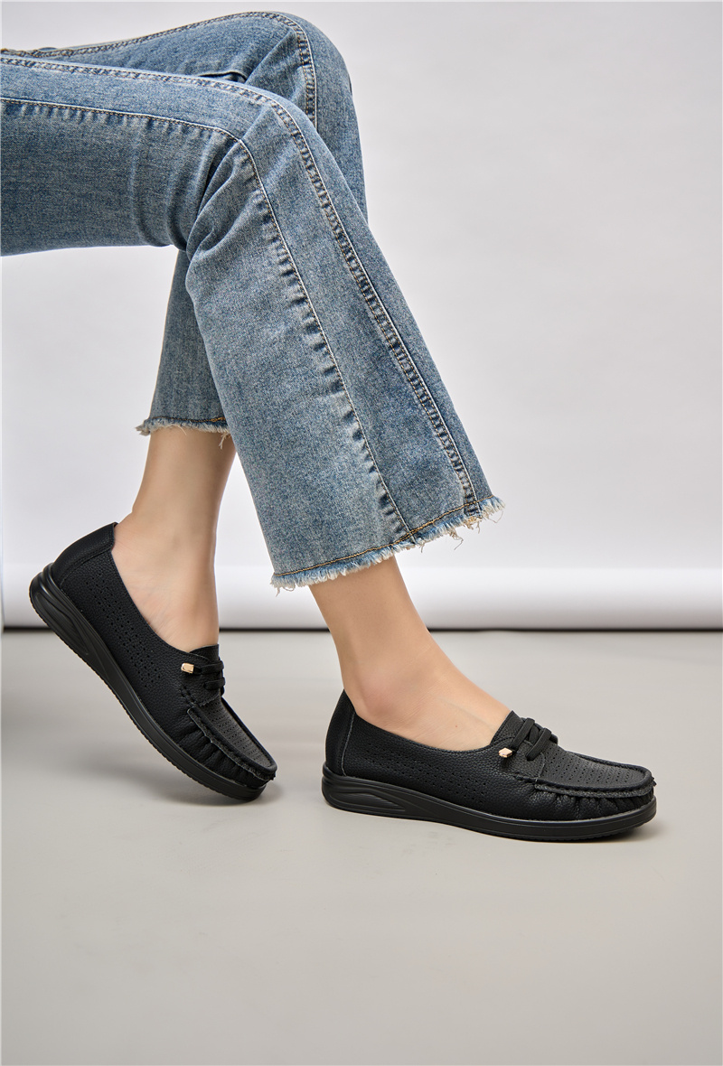 Wholesaler Super Mode | Belle Women - Comfort perforated loafers with leather sole and elastic lace