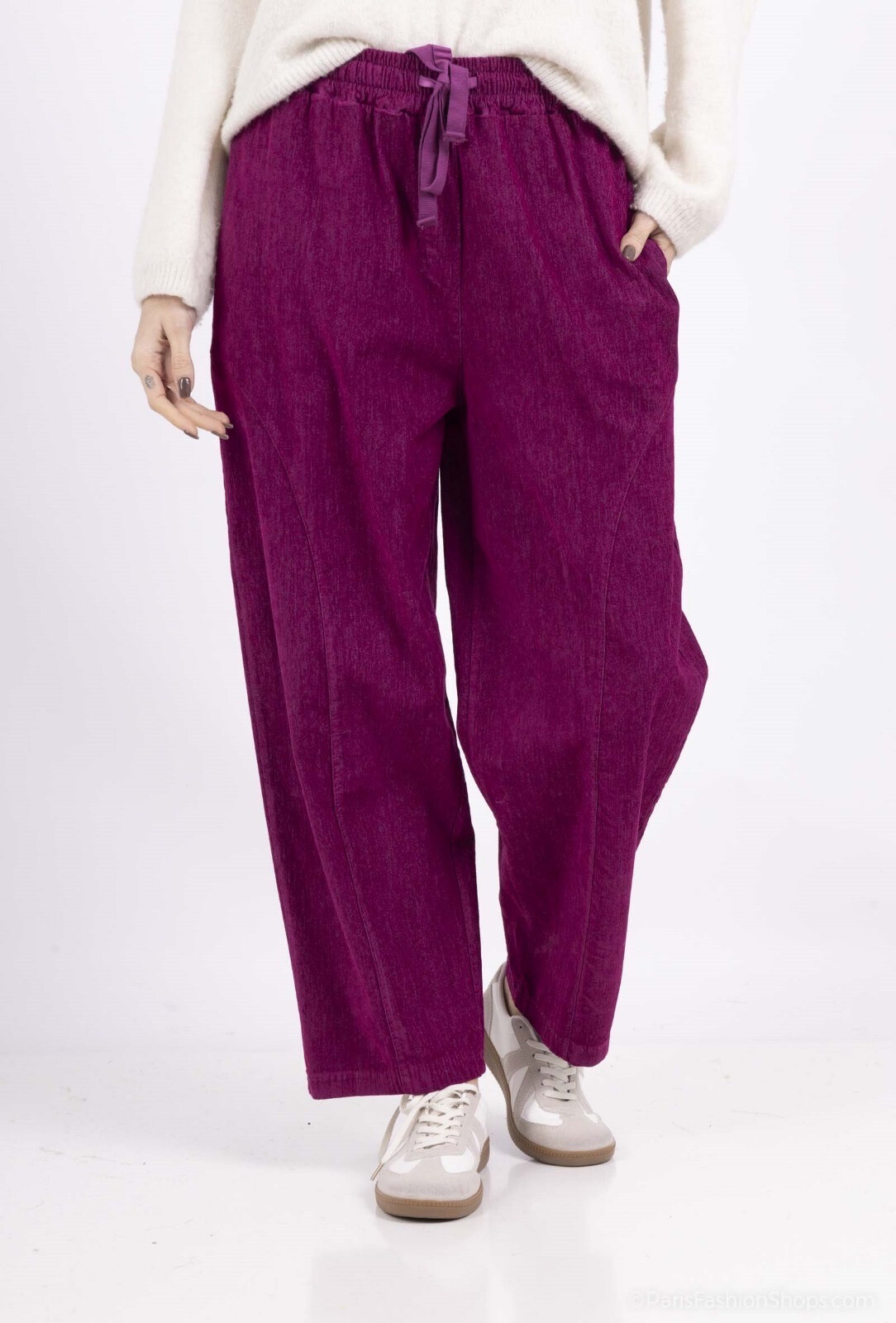 Wholesaler Superbelle - VERY COMFORTABLE TROUSERS IN FINE ELASTIC VELVET WITH TWO INVISIBLE POCKETS