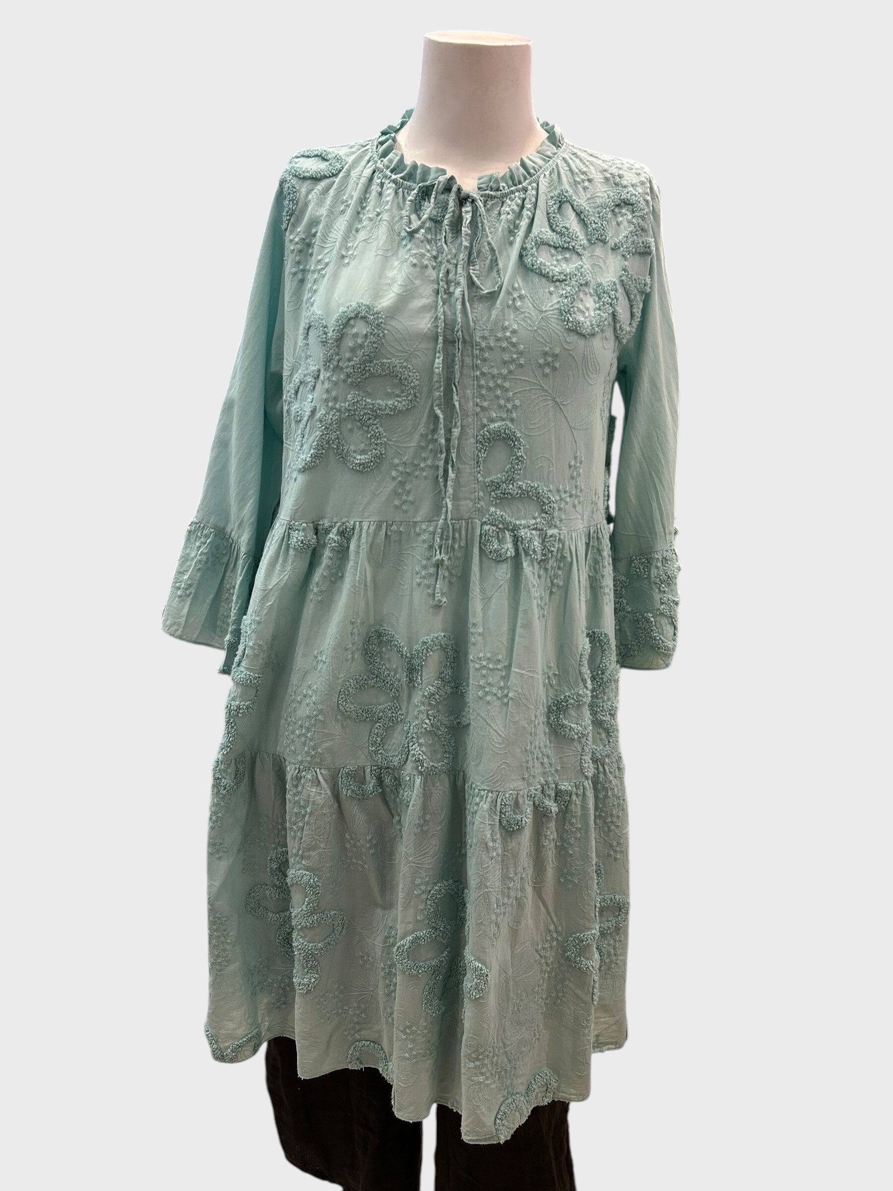 Wholesaler Superbelle - TUNIC DRESS IN RUFFLED BORDER AND 3/4 SLEEVES