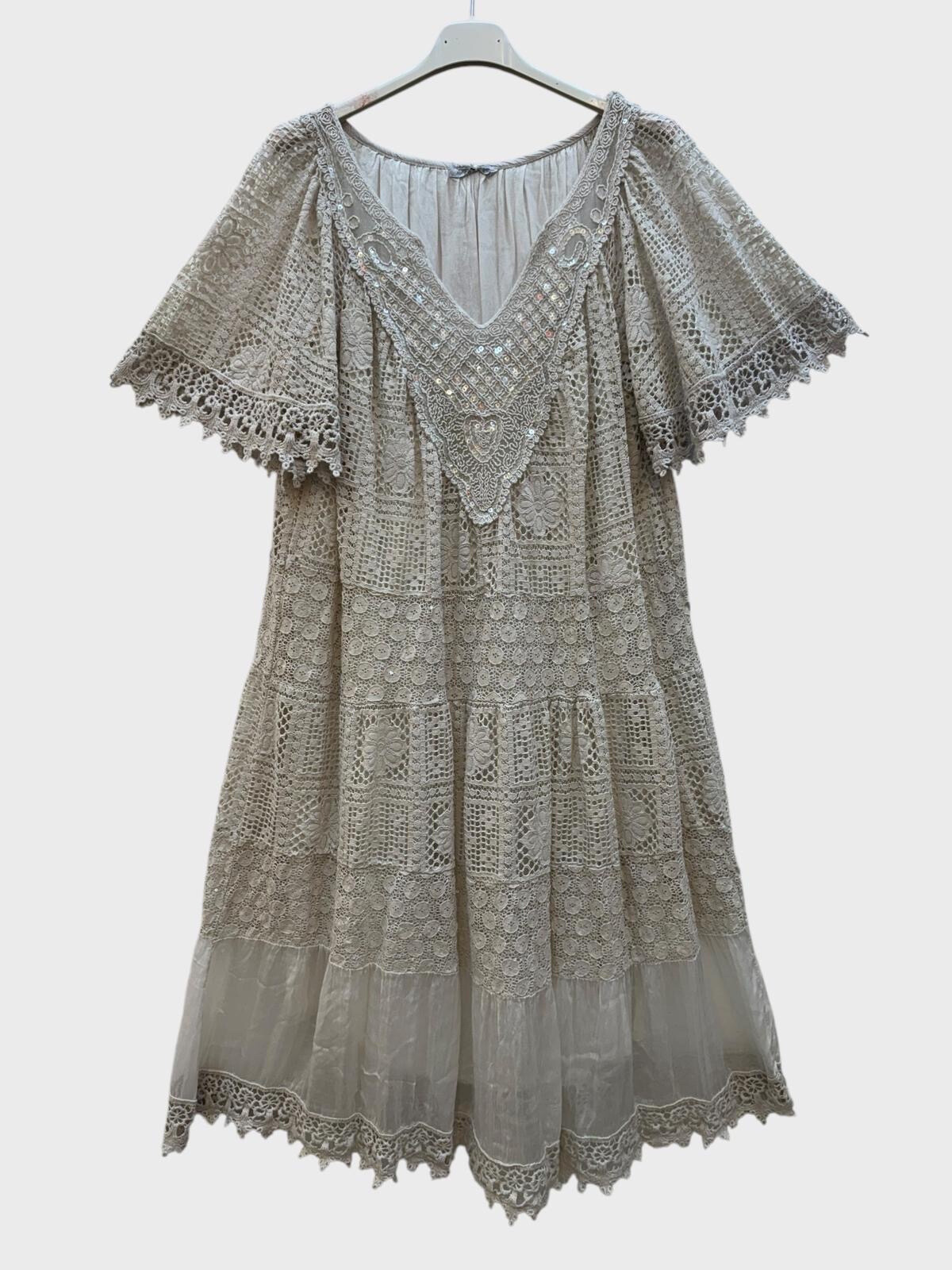 Wholesaler Superbelle - Coeur design lace dress