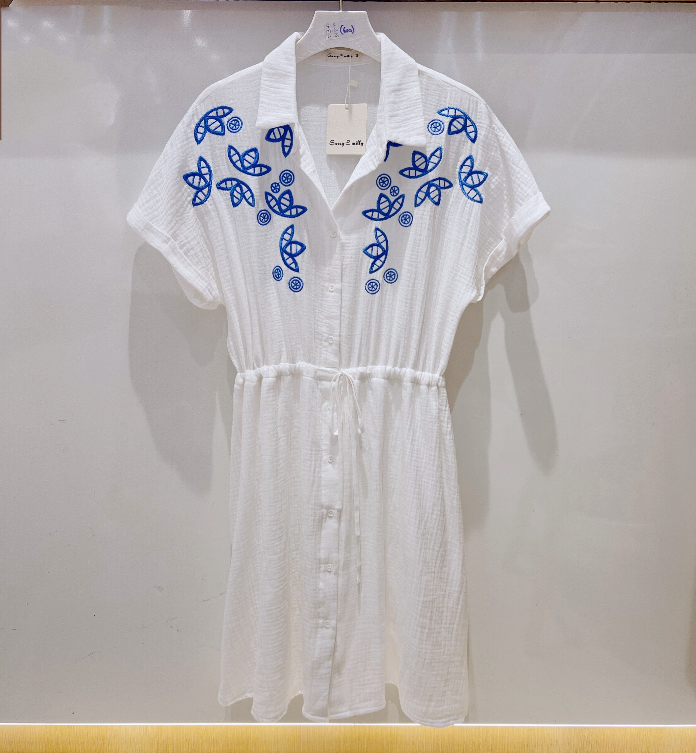 Grossiste Suzzy & Milly - robe en gaze de coton , épaule brodé bleu