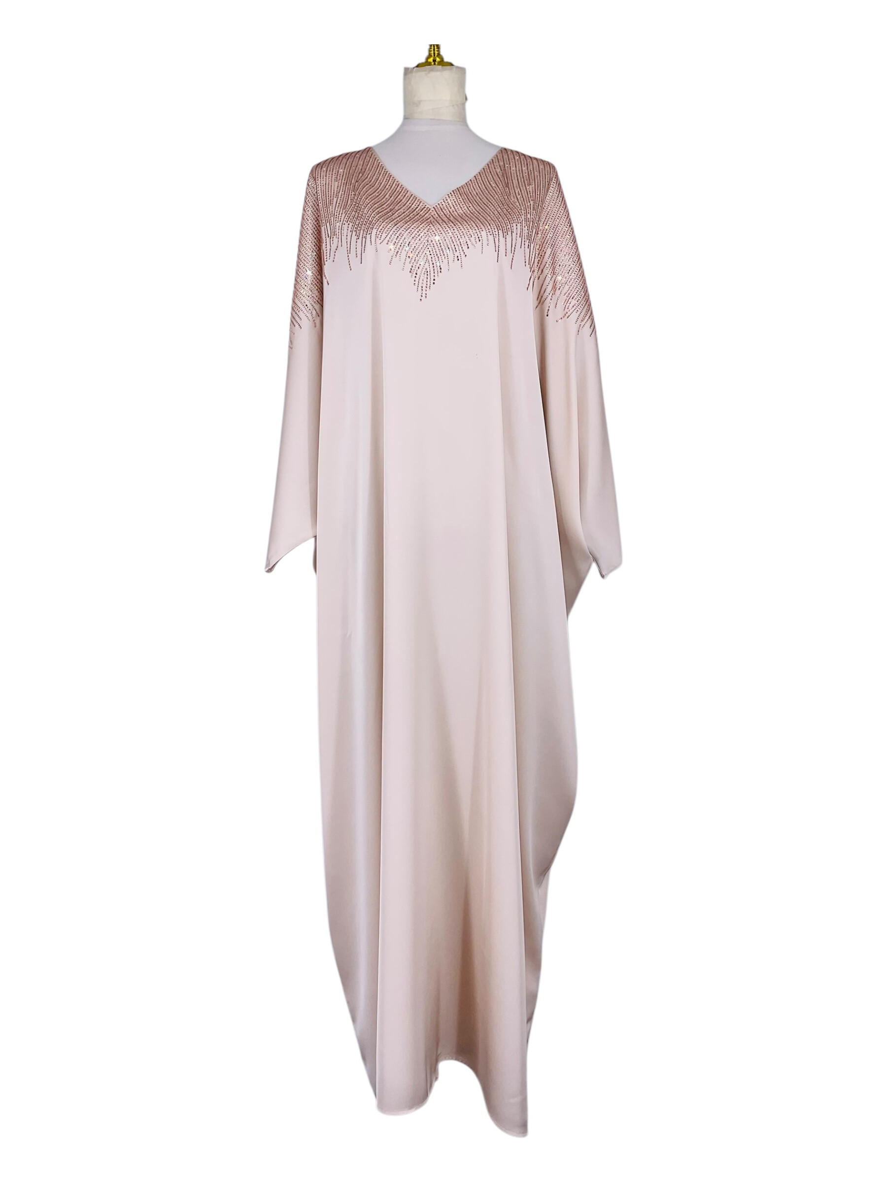 Grossiste Sweet Miss - Abaya satinée épaisse, ample et longue à strass linéaires au col et aux manches