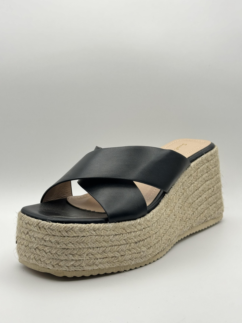 Wholesaler Sweet Shoes - Thick sole wedge sandals