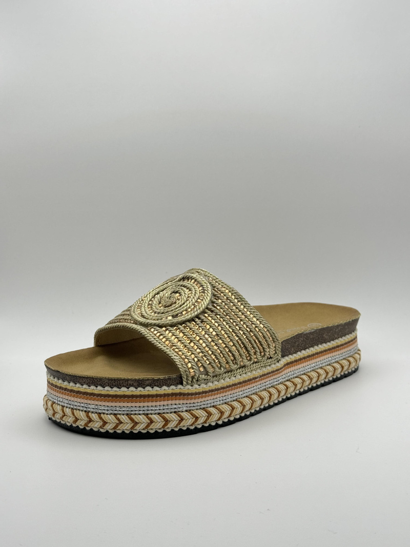 Wholesaler WILADY - Fancy sandals with a strap, jewel motifs and shiny braids