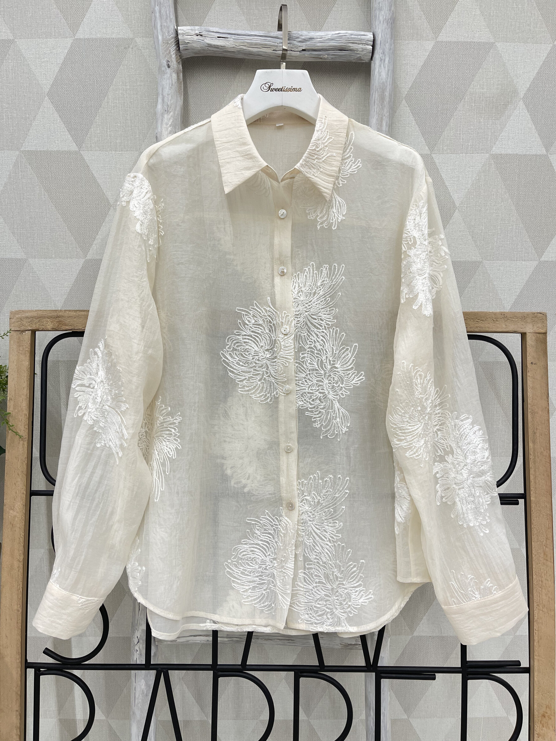 Grossiste Sweetissima - CHEMISES POUR FEMMES AVEC BRODERIE FLEUR