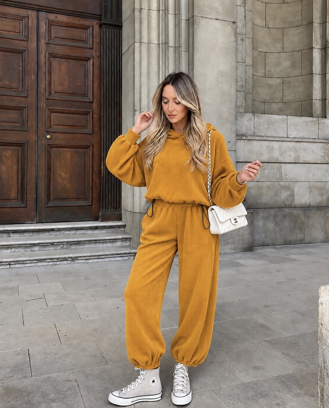 Grossiste Sweetissima - Ensemble décontracté en velours côtelé avec sweat à capuche et pantalon confortable