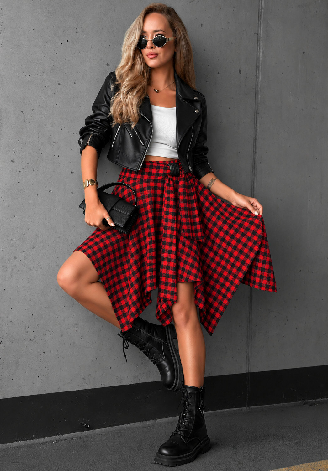 Grossiste Sweetissima - Jupe courte à carreaux, coupe asymétrique, avec ceinture à la taille et détail tressé