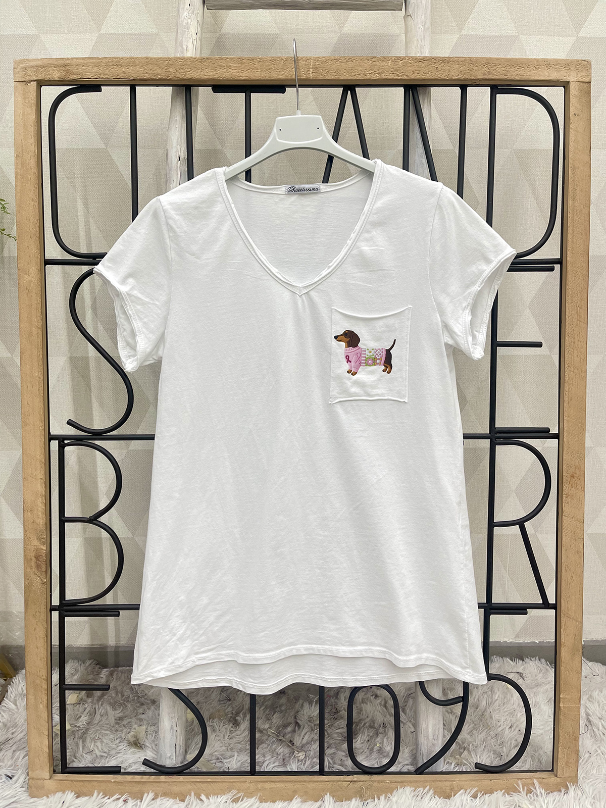 Grossiste Sweetissima - T-shirt blanche à col en V avec poches imprimées