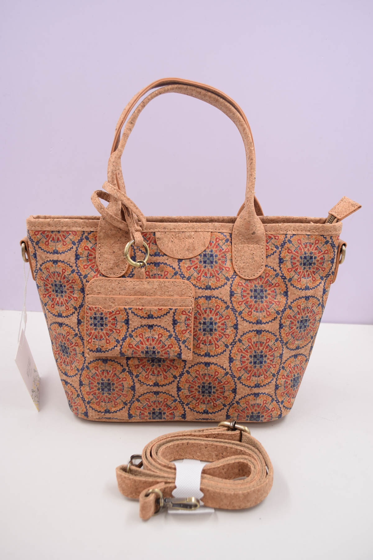Grossiste SyStyle - Sac tote en liège naturel avec portefeuille assorti, multi-motifs sud-europe, poignée main + bandoulière amovible