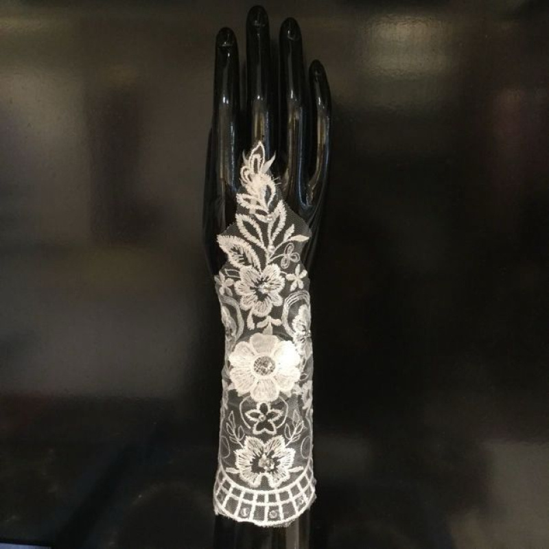Wholesaler T.L. MARIAGE - Wedding mitten