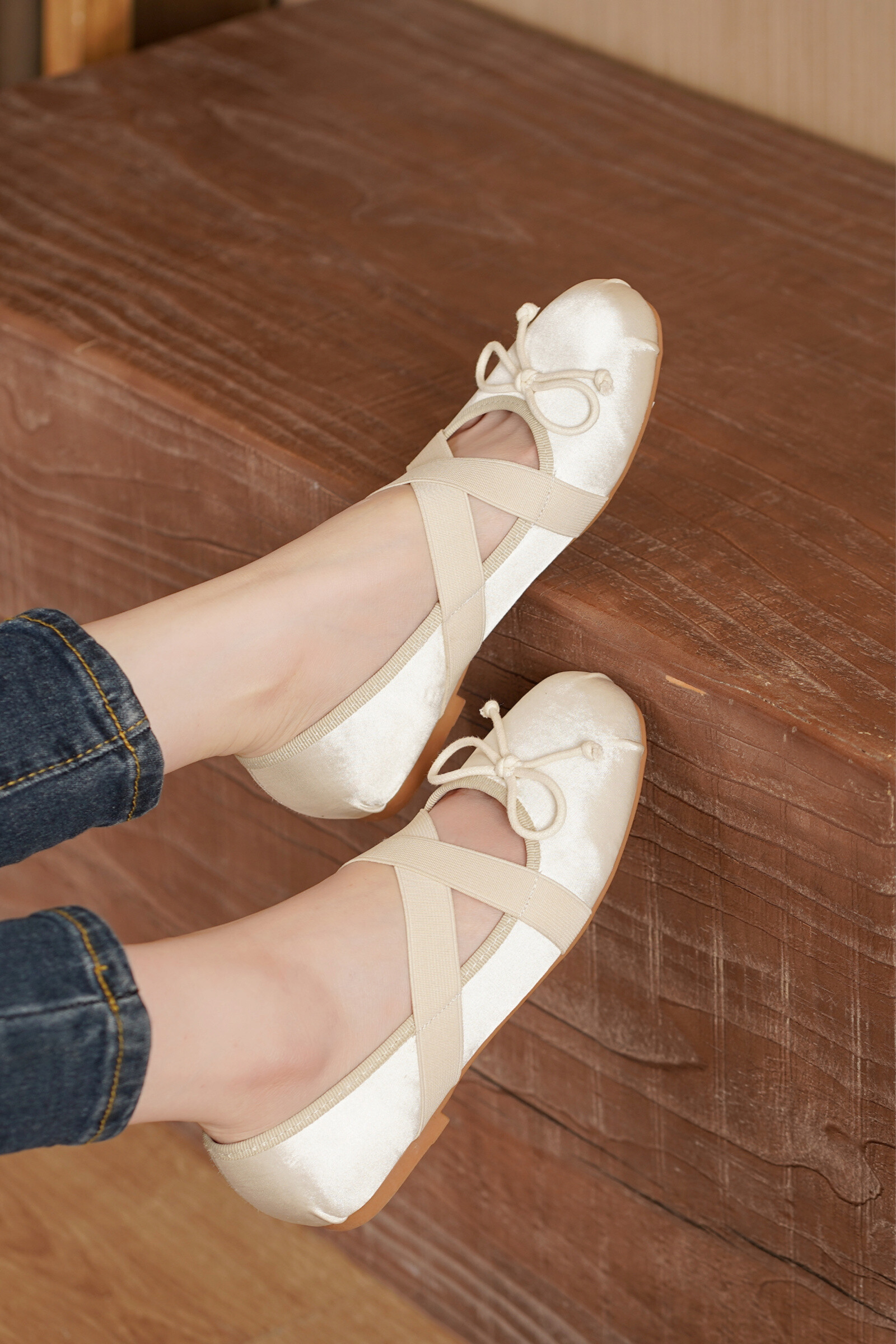 Wholesaler TANIA - C'M Paris - BABY BALLERINA FLATS IN SATIN ELASTIC STRAPS