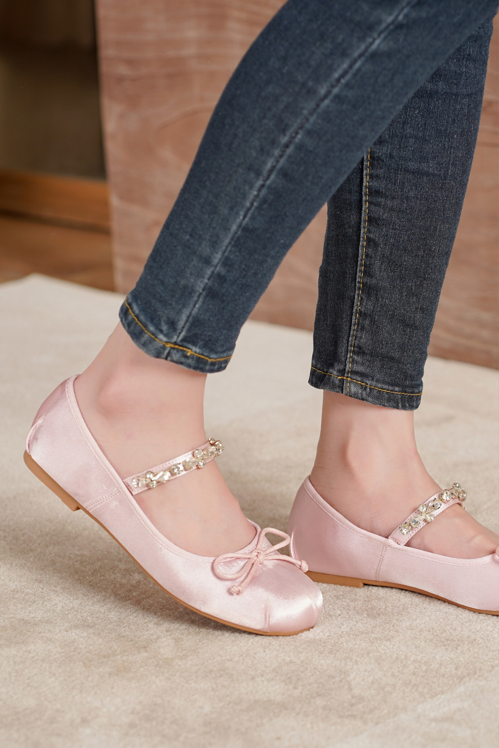 Wholesaler TANIA - C'M Paris - BABY BALLERINA FLATS IN SATIN WITH STRASS STRAP