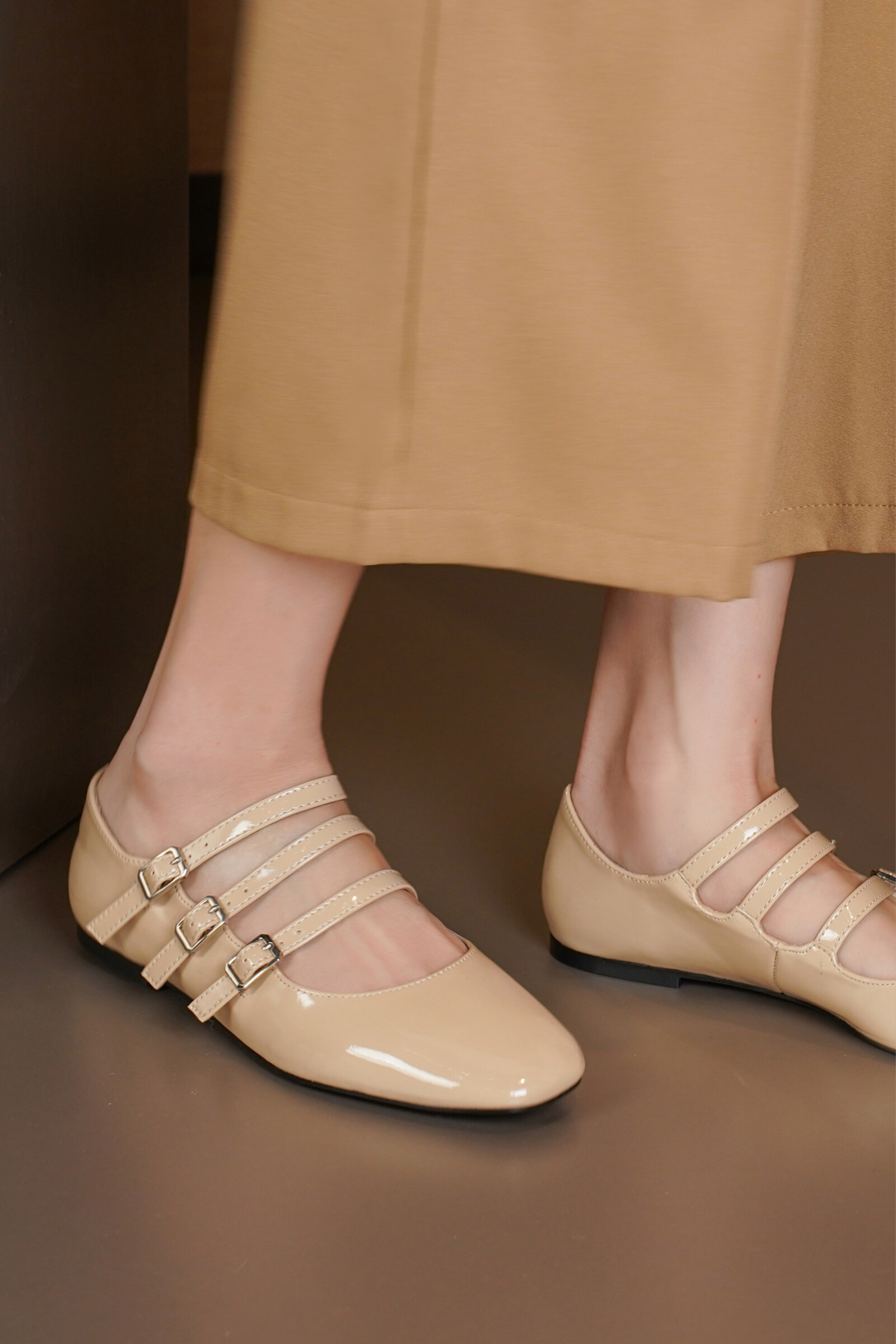 Wholesaler TANIA - C'M Paris - BABIE PATENT BALLERINA FLATS WITH THREE STRAPS
