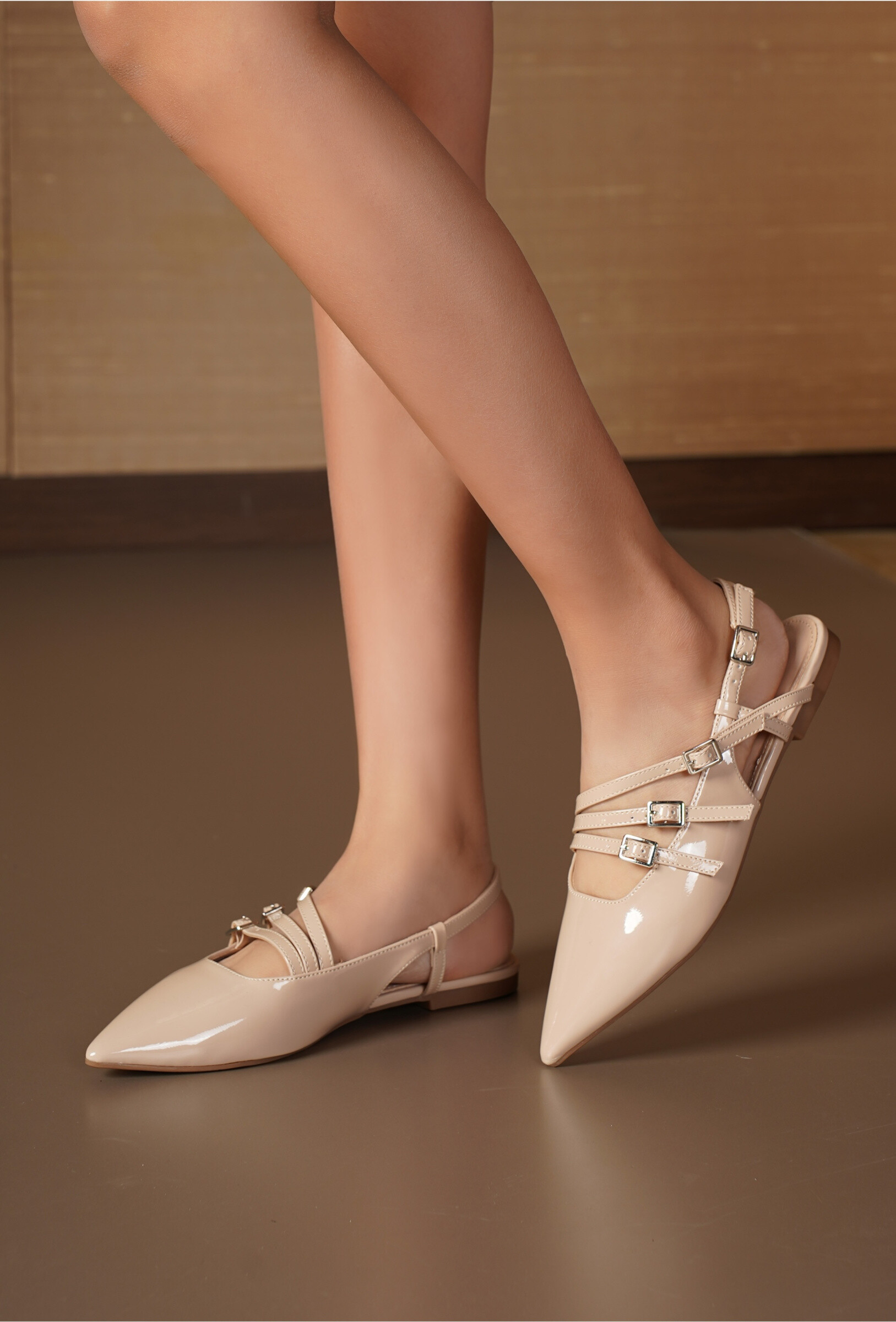Wholesaler TANIA - C'M Paris - pointy slingback ballerinas