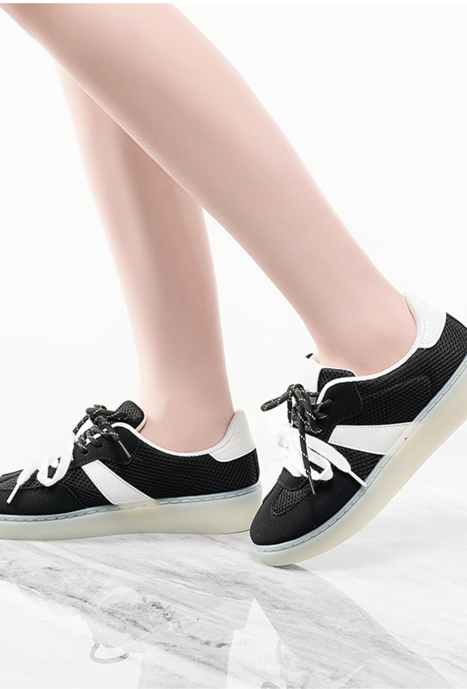 Mayorista TANIA - C'M Paris - ZAPATILLA CON CORDONES Y SUELA TRANSPARENTE