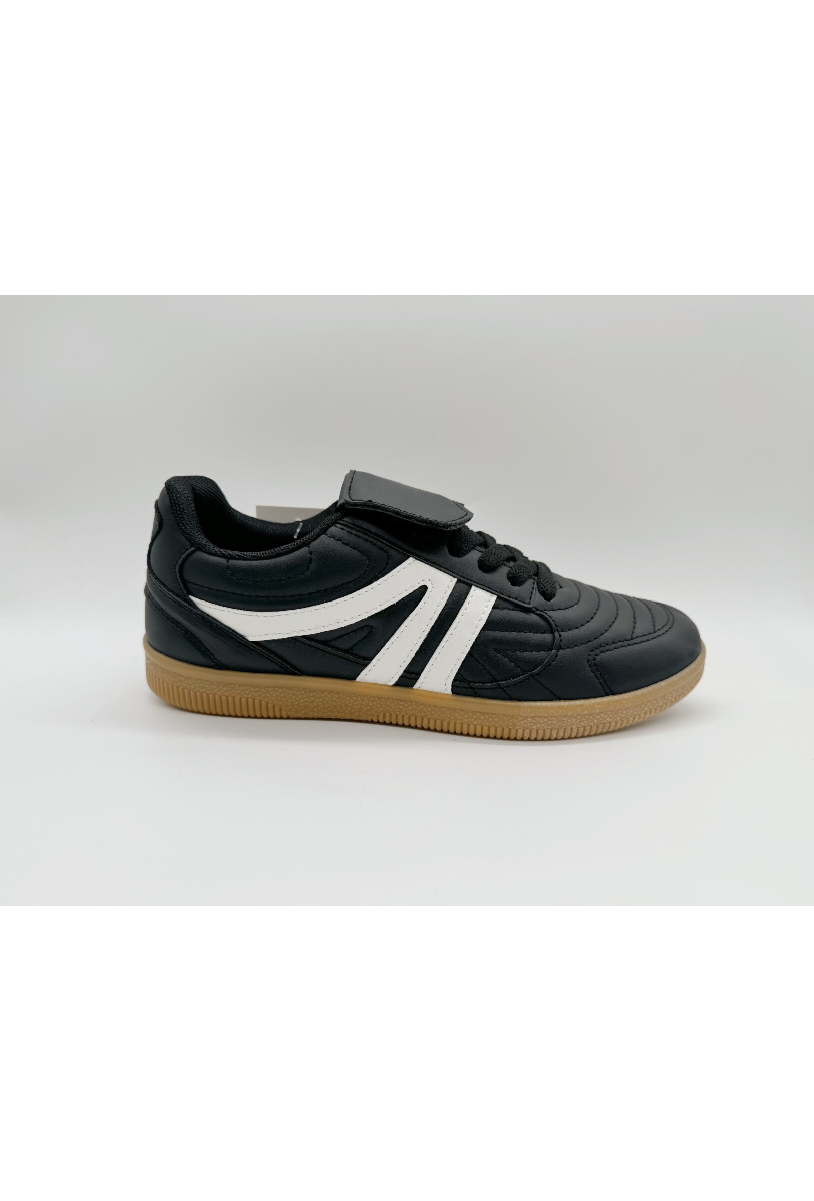 Wholesaler TANIA - C'M Paris - thin sole trainer sneakers
