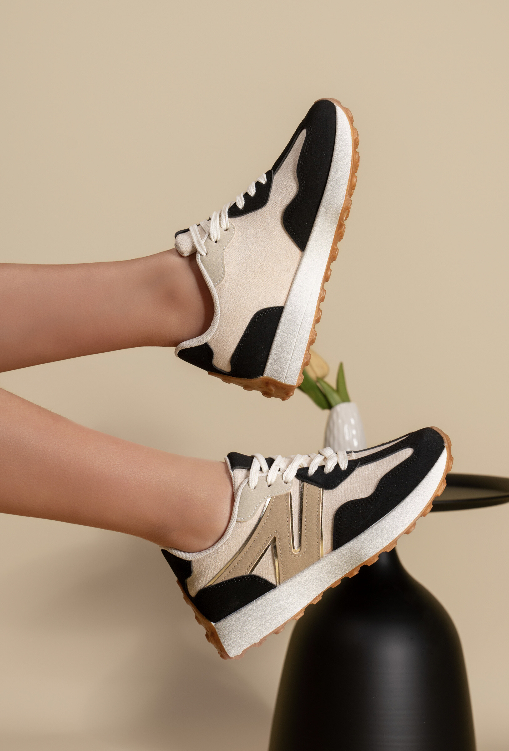 Wholesaler TANIA - C'M Paris - Trendy women's sneakers with thick sole