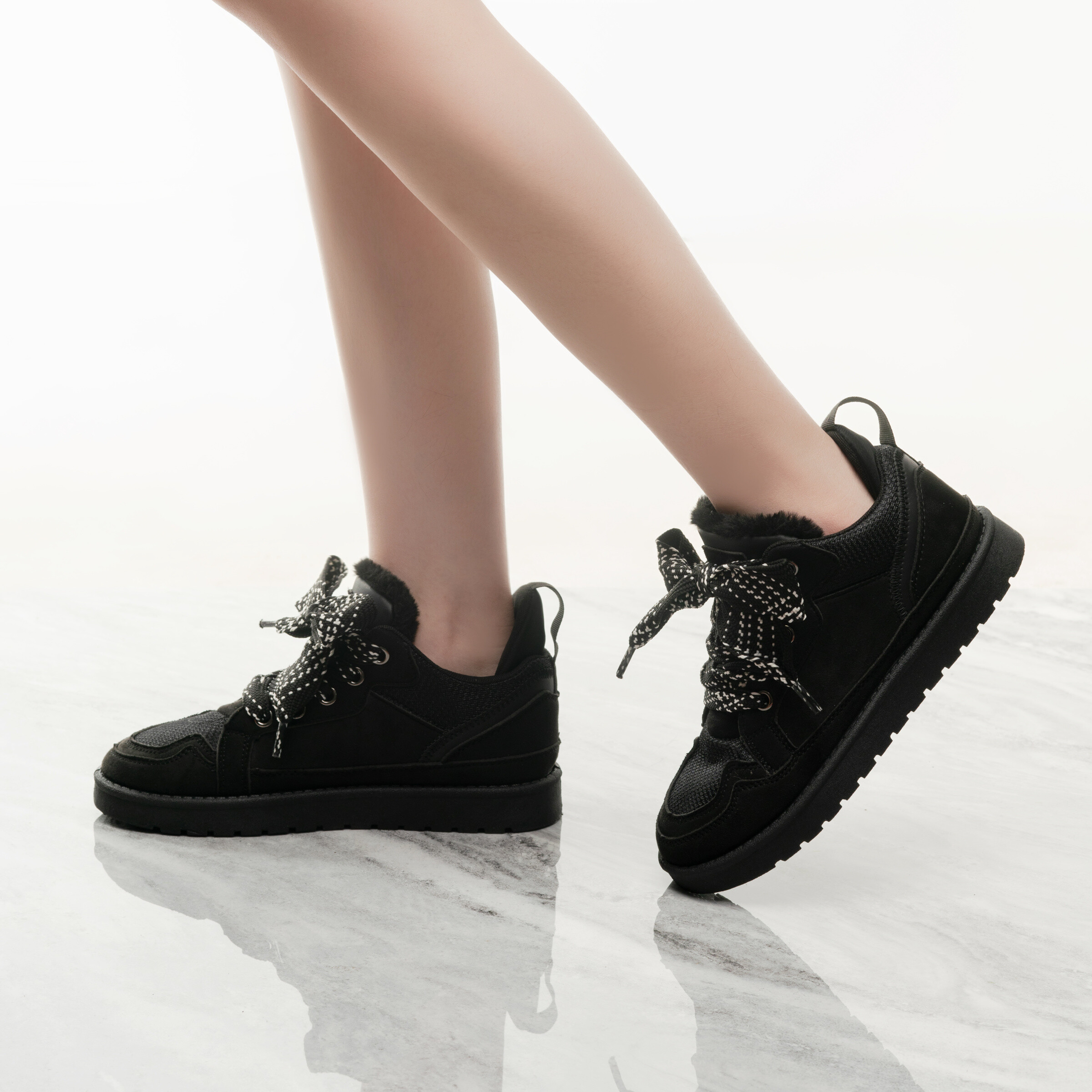 Wholesaler TANIA - C'M Paris - Urban style fur-lined sneakers