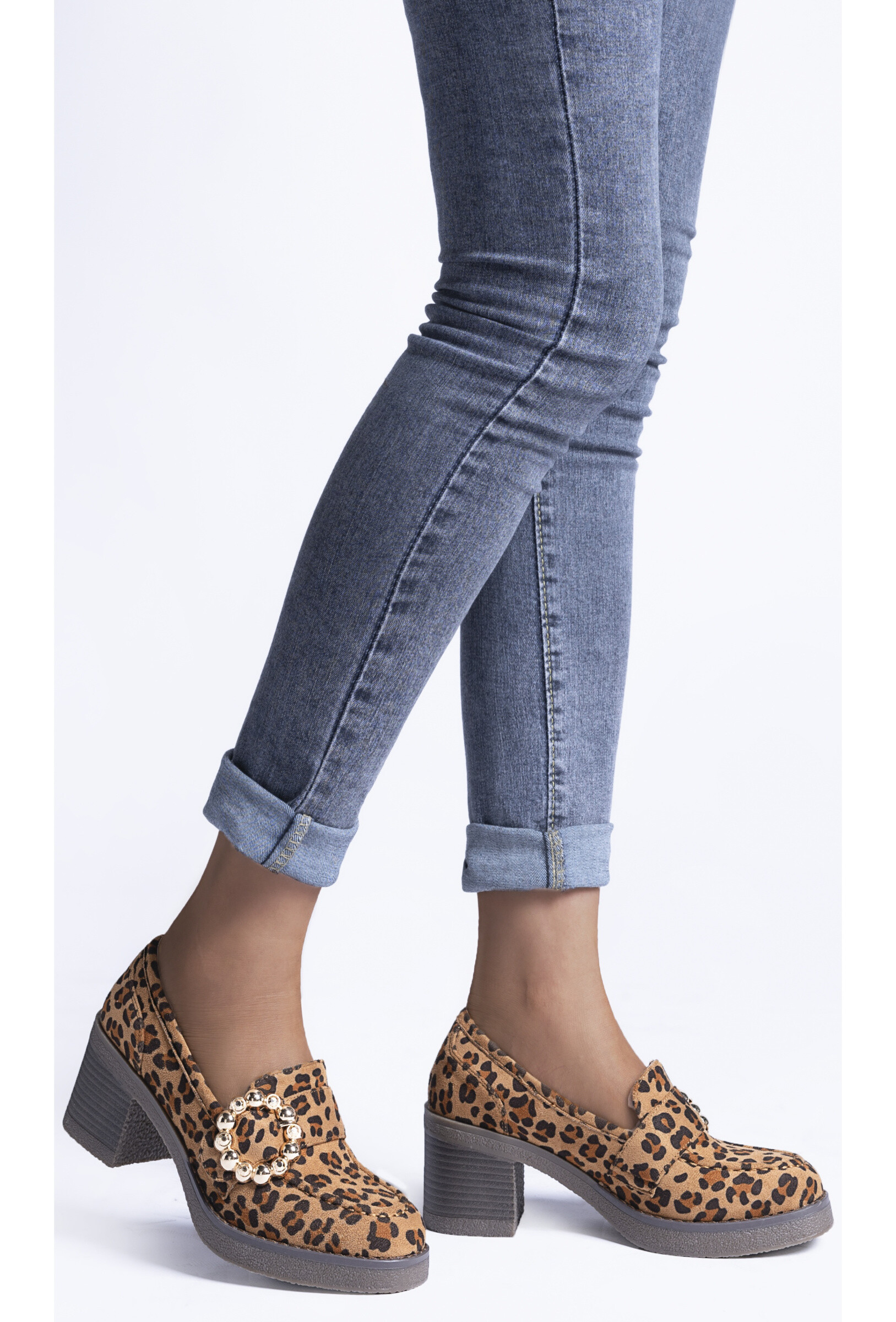 Mayorista TANIA - C'M Paris - MOCASÍN DE ANTE CON TACÓN DE STRASS DECORATIVO
