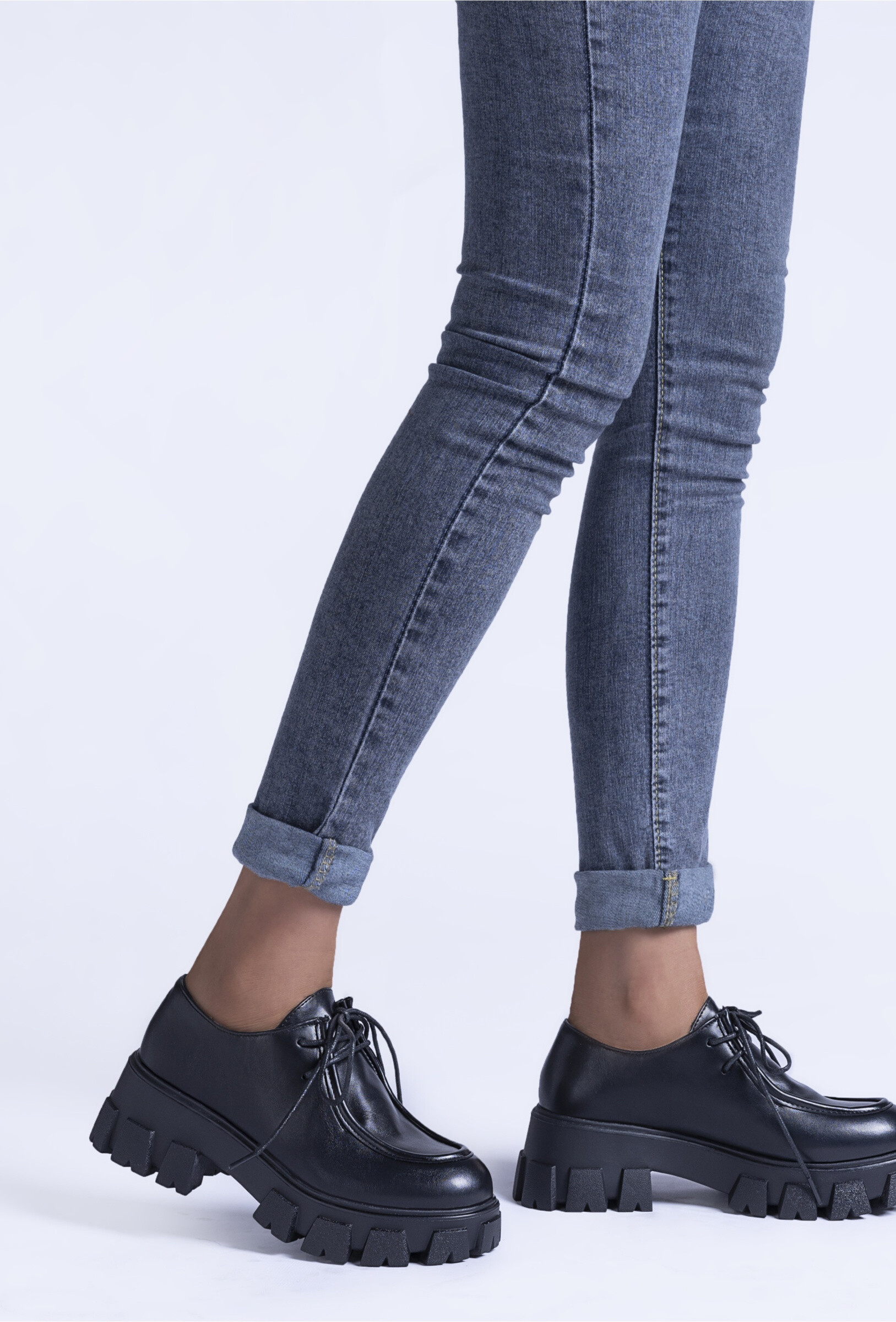 Mayorista TANIA - C'M Paris - MOCASINES GRUESOS CON CORDONES
