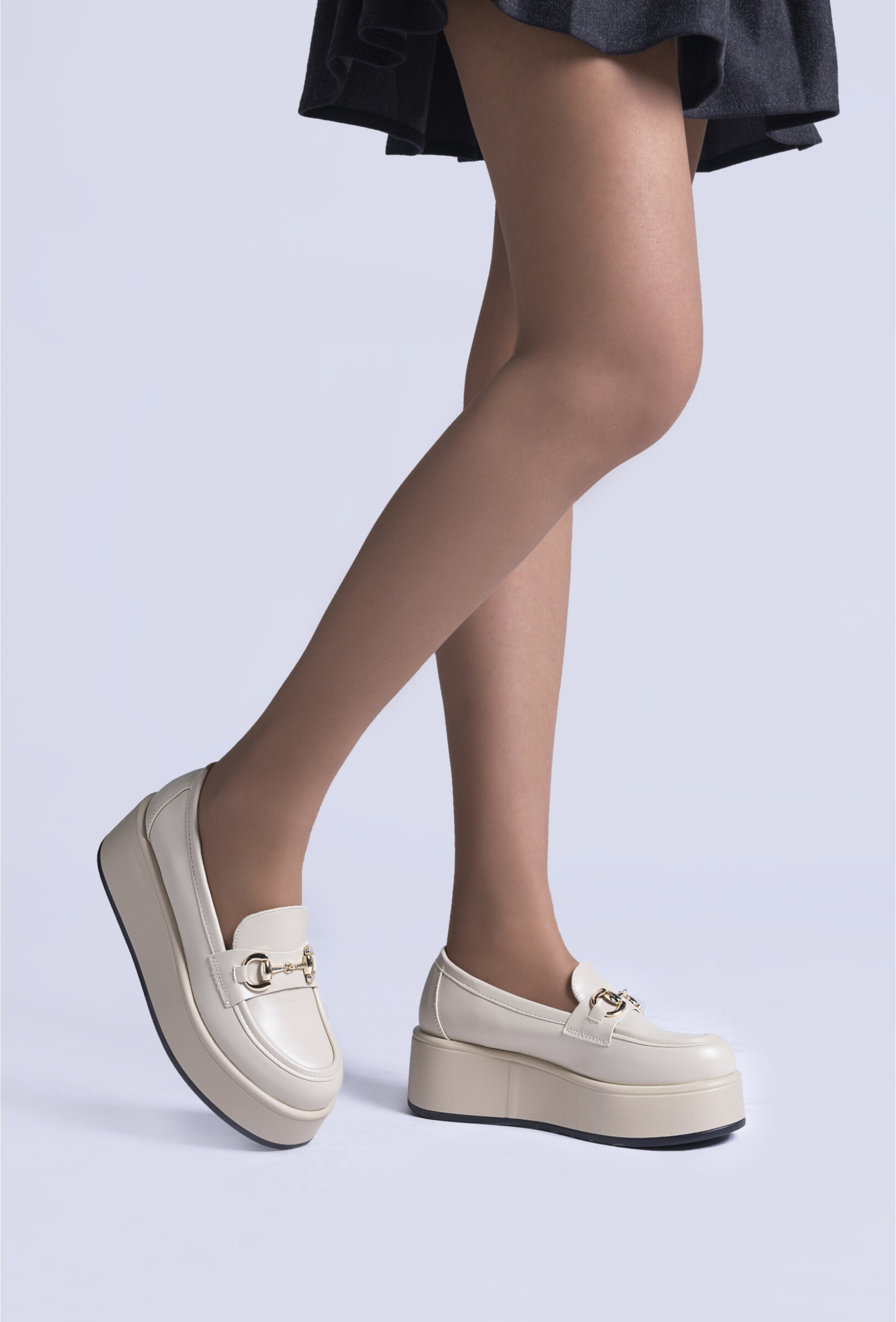 Wholesaler TANIA - C'M Paris - Moccasin Platform