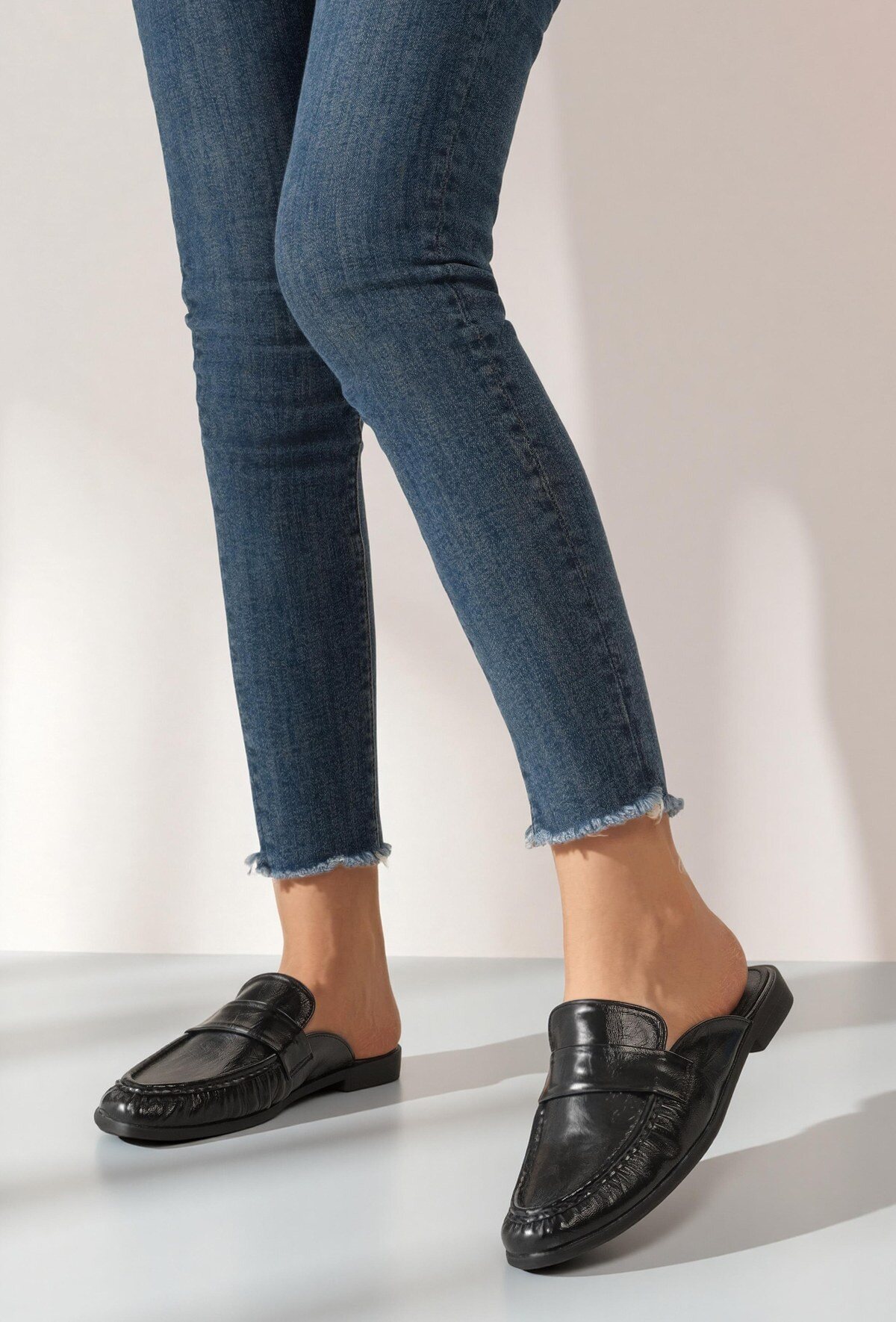 Wholesaler TANIA - C'M Paris - Ruched backless loafer mules