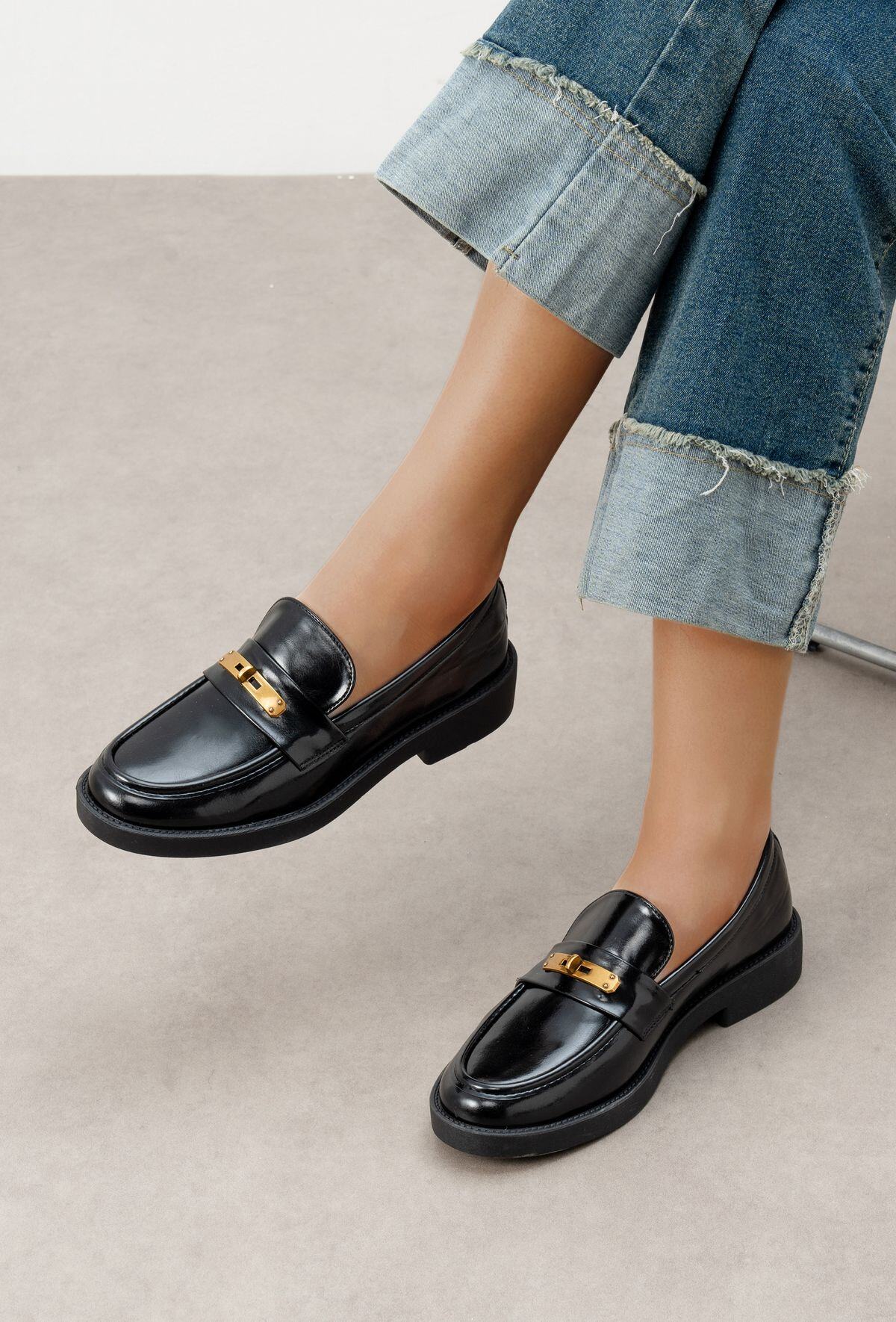 Wholesaler TANIA - C'M Paris - Patent-effect loafers with gold horsebit