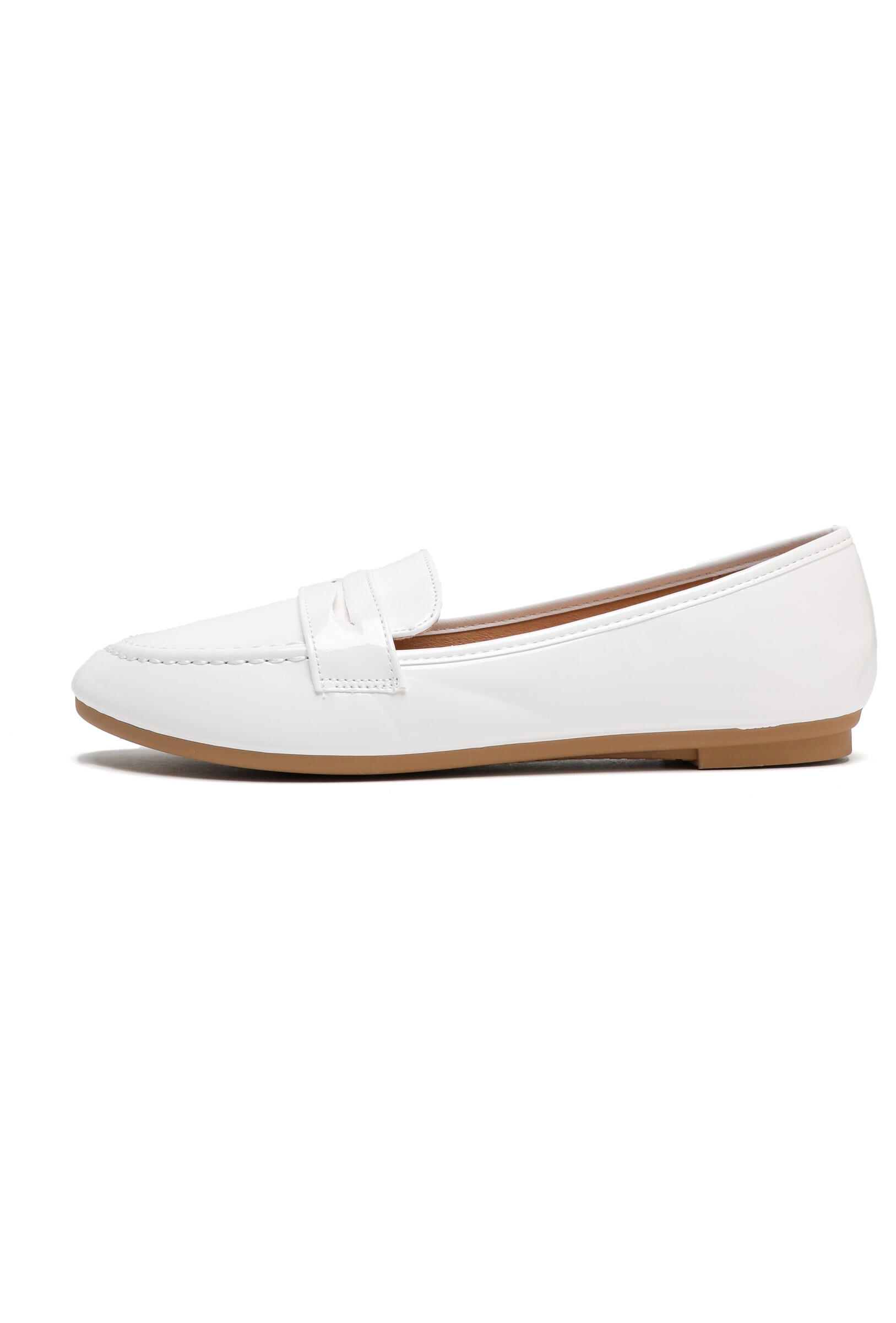 Wholesaler TANIA - C'M Paris - Moccasin in varnish