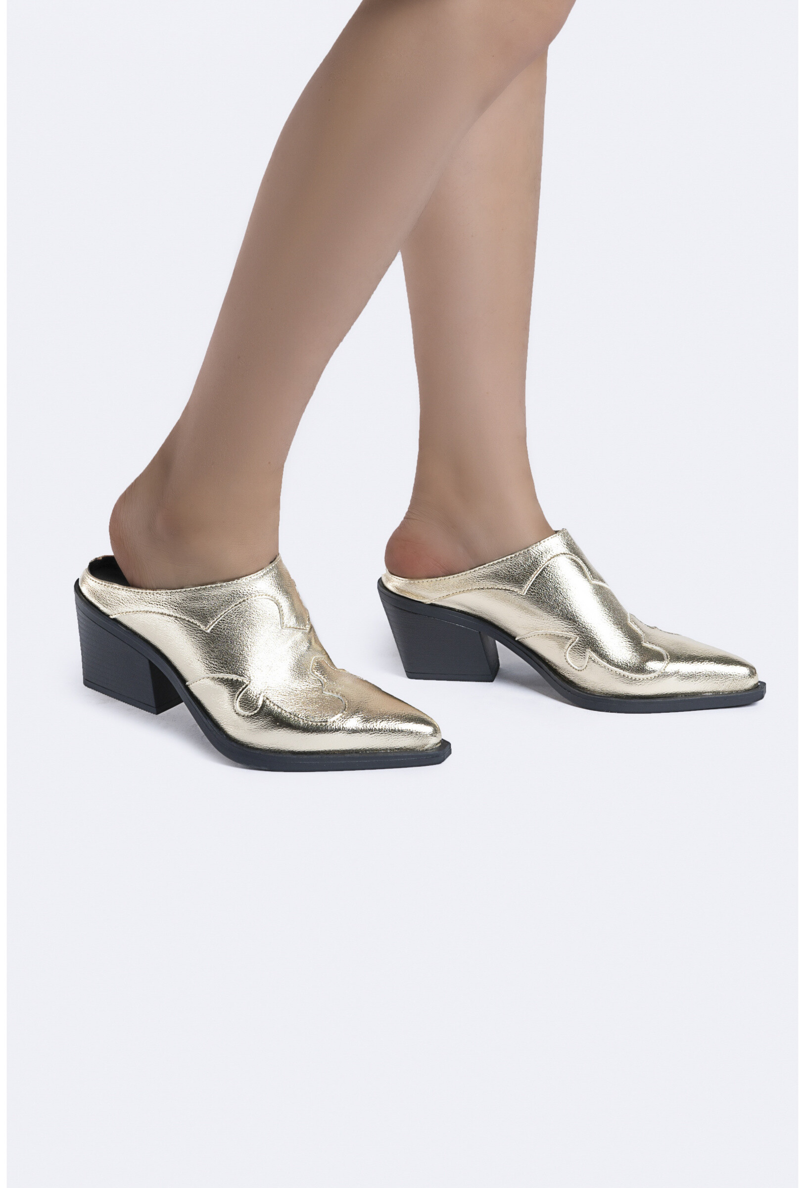 Wholesaler TANIA - C'M Paris - Western style hooves