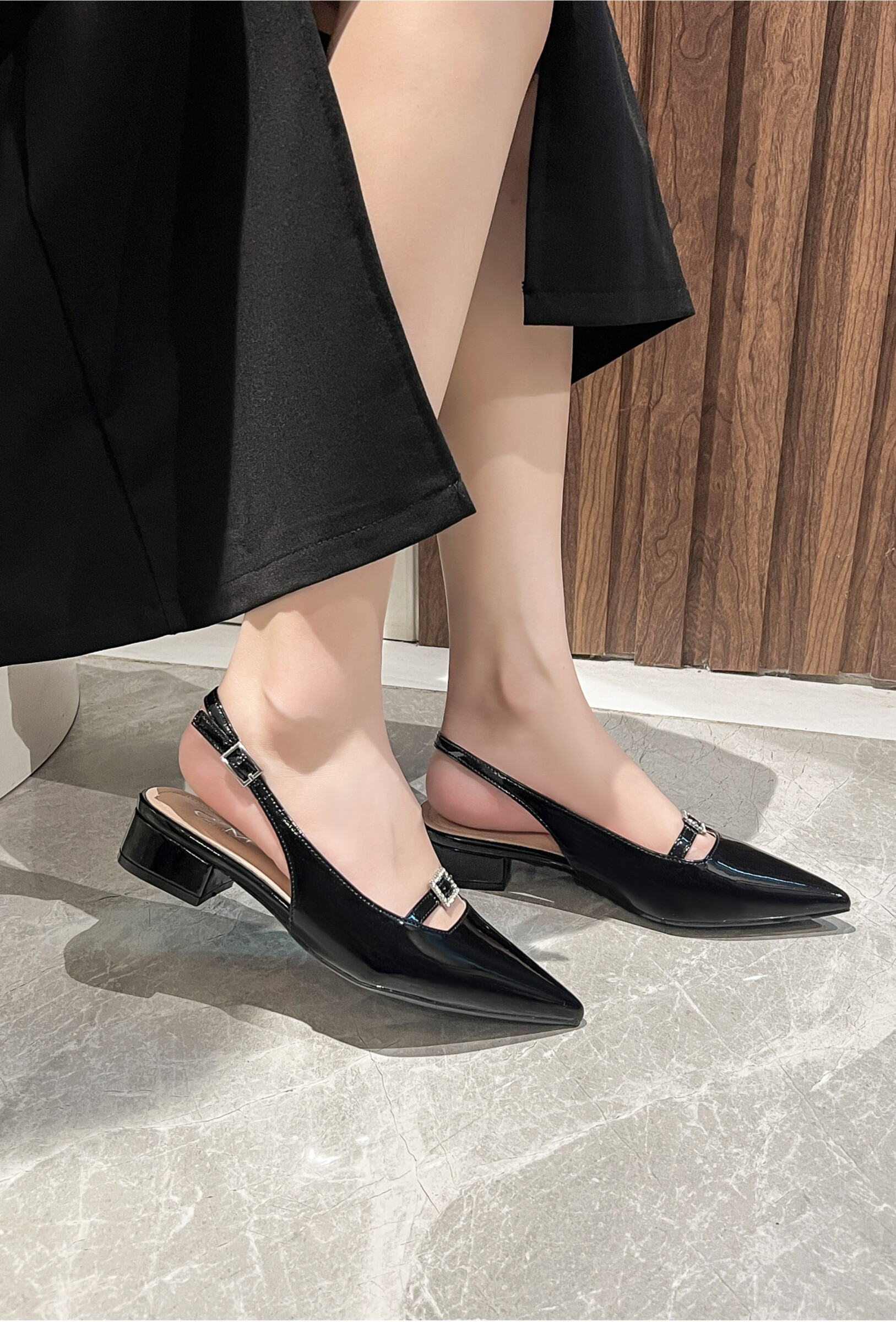 Wholesaler TANIA - C'M Paris - flat slingback sandal, small heel 2 cm