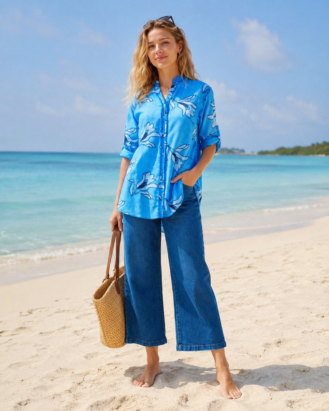 Mayorista TDI FASHION - Camisa azul para mujer con estampado floral, botones frontales y mangas ajustables
