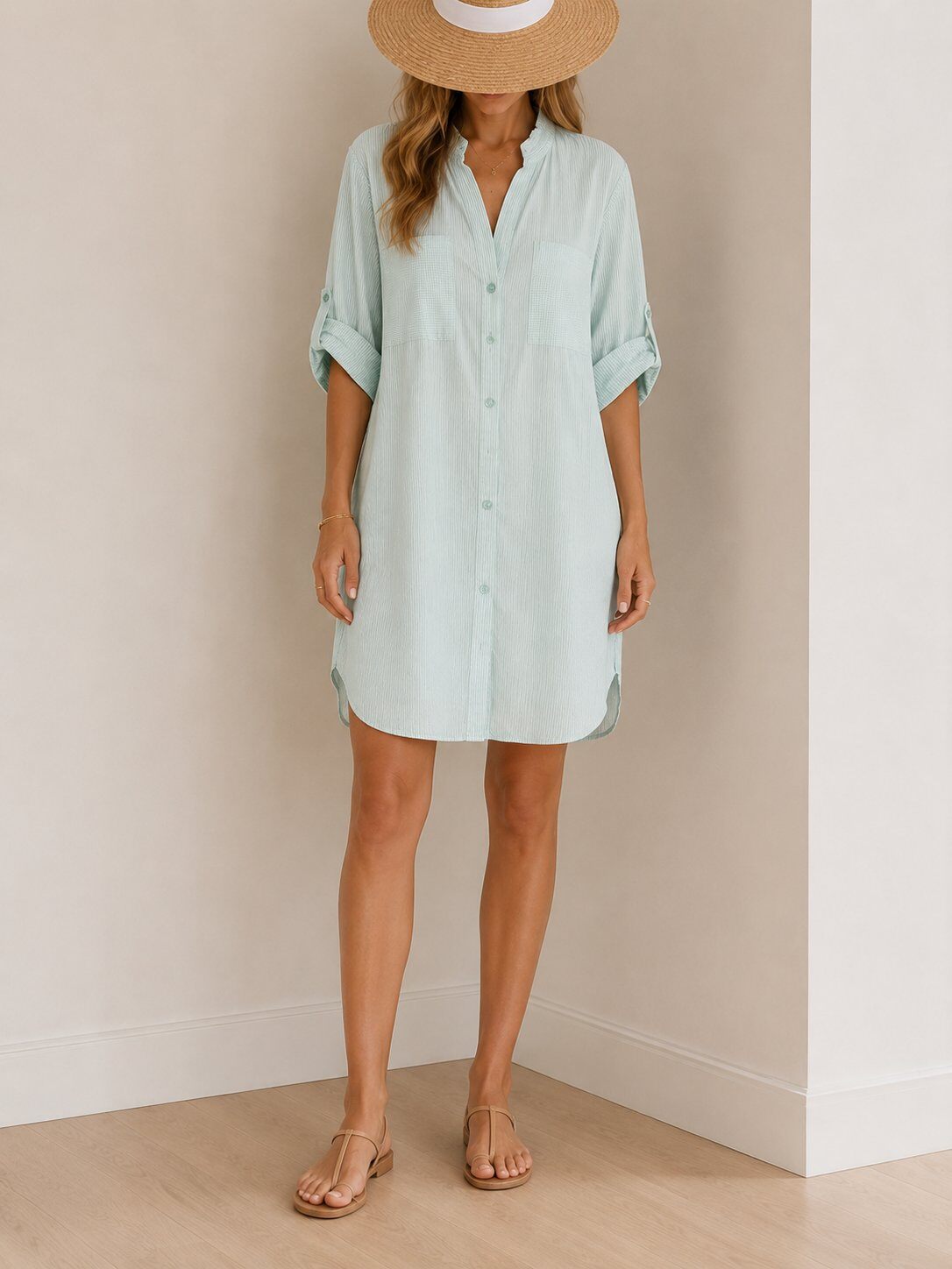 Grossiste TDI FASHION - Chemise longue à fines rayures avec col mao, boutons sur le devant et maxi poches appliquées