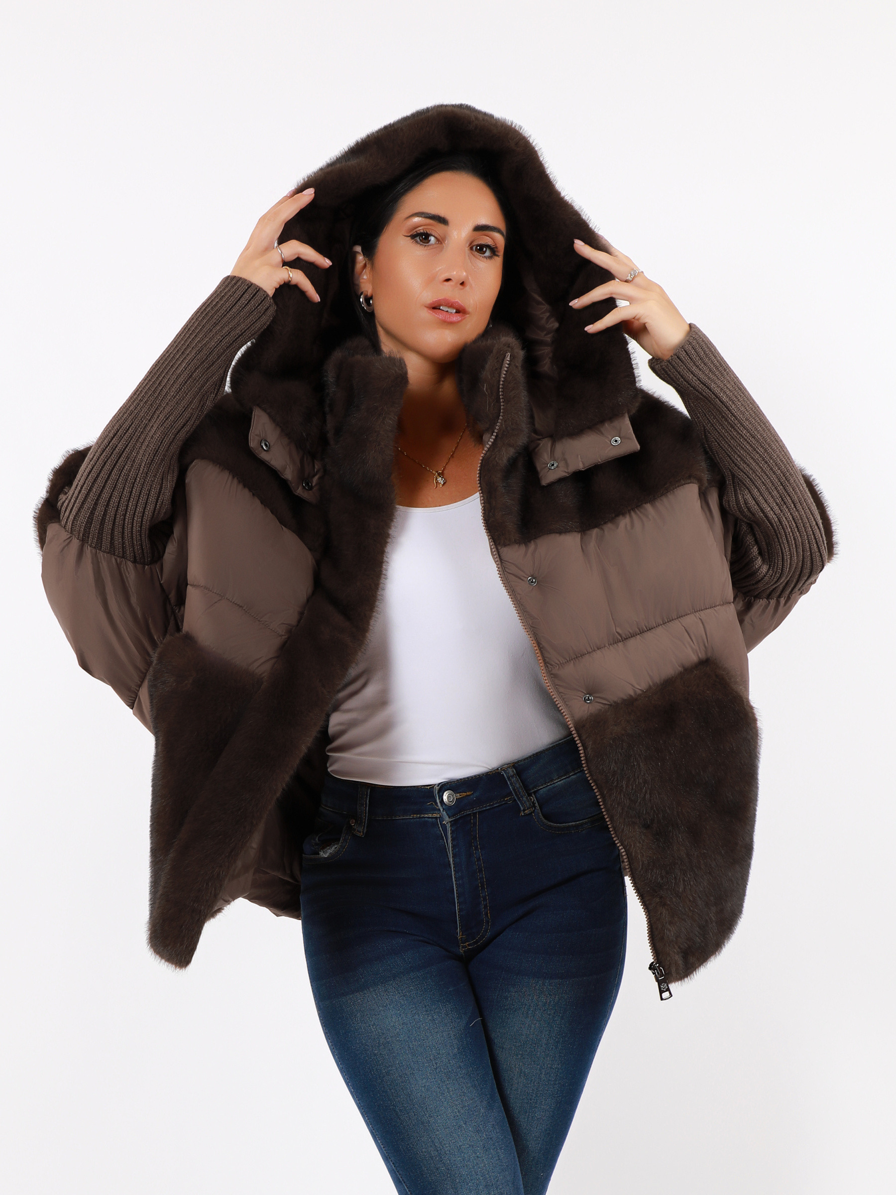 Wholesaler TDI FASHION - Women's short camel puffer jacket with faux fur inserts – premium winter coat