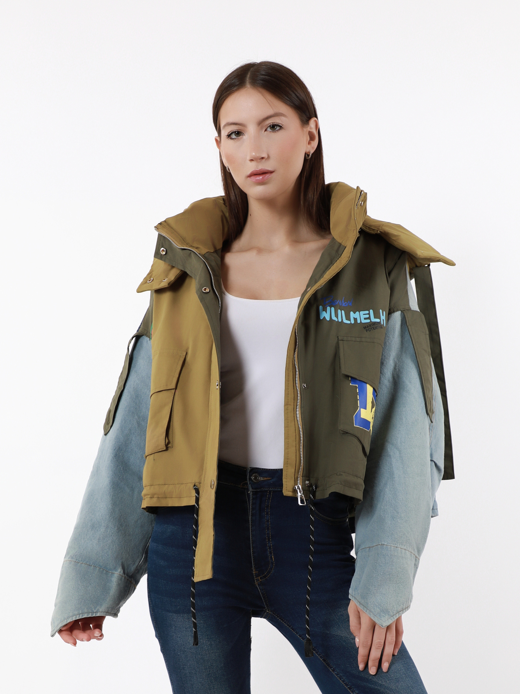 Wholesaler TDI FASHION - Women's Color Block Jacket with Denim Inserts, Hood, and Cargo Pockets
