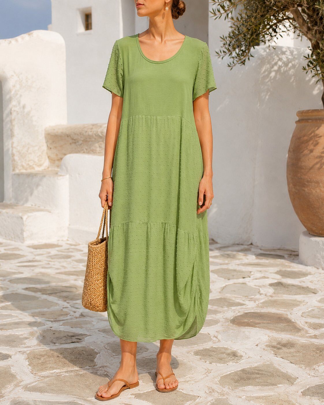 Wholesaler TDI FASHION - Apple green women's dress with a round neckline, short sleeves, and a relaxed fit