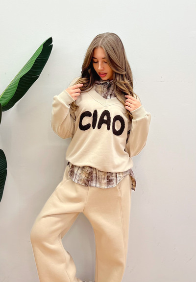 Grossiste TIMIAMI - NOUVEAU SWEAT À COL EN V Grossiste TIMIAMI - NOUVEAU SWEAT À COL EN V