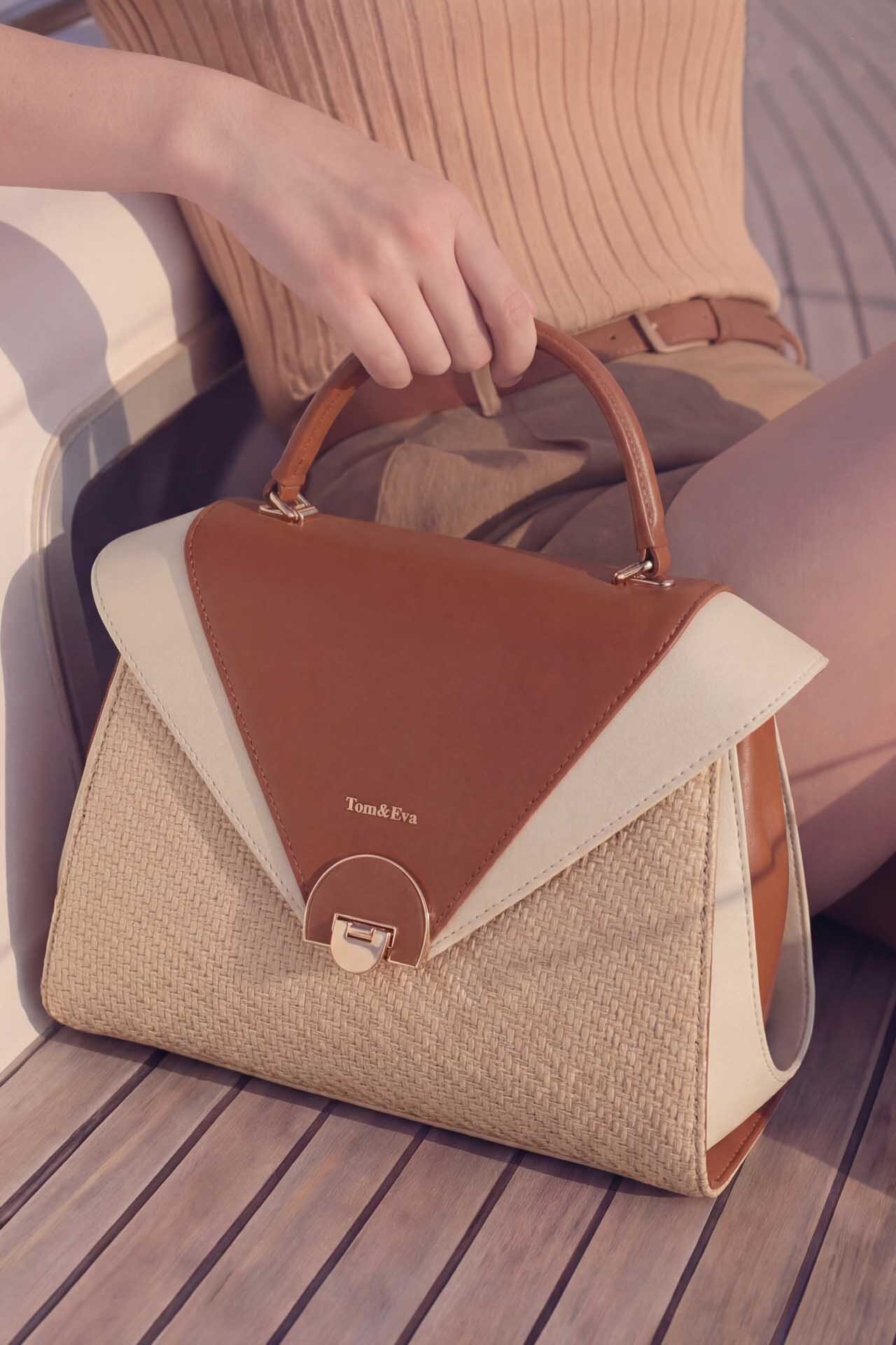 Mayorista Tom & Eva - Bolso en Forma de Traje REPOSICIÓN
