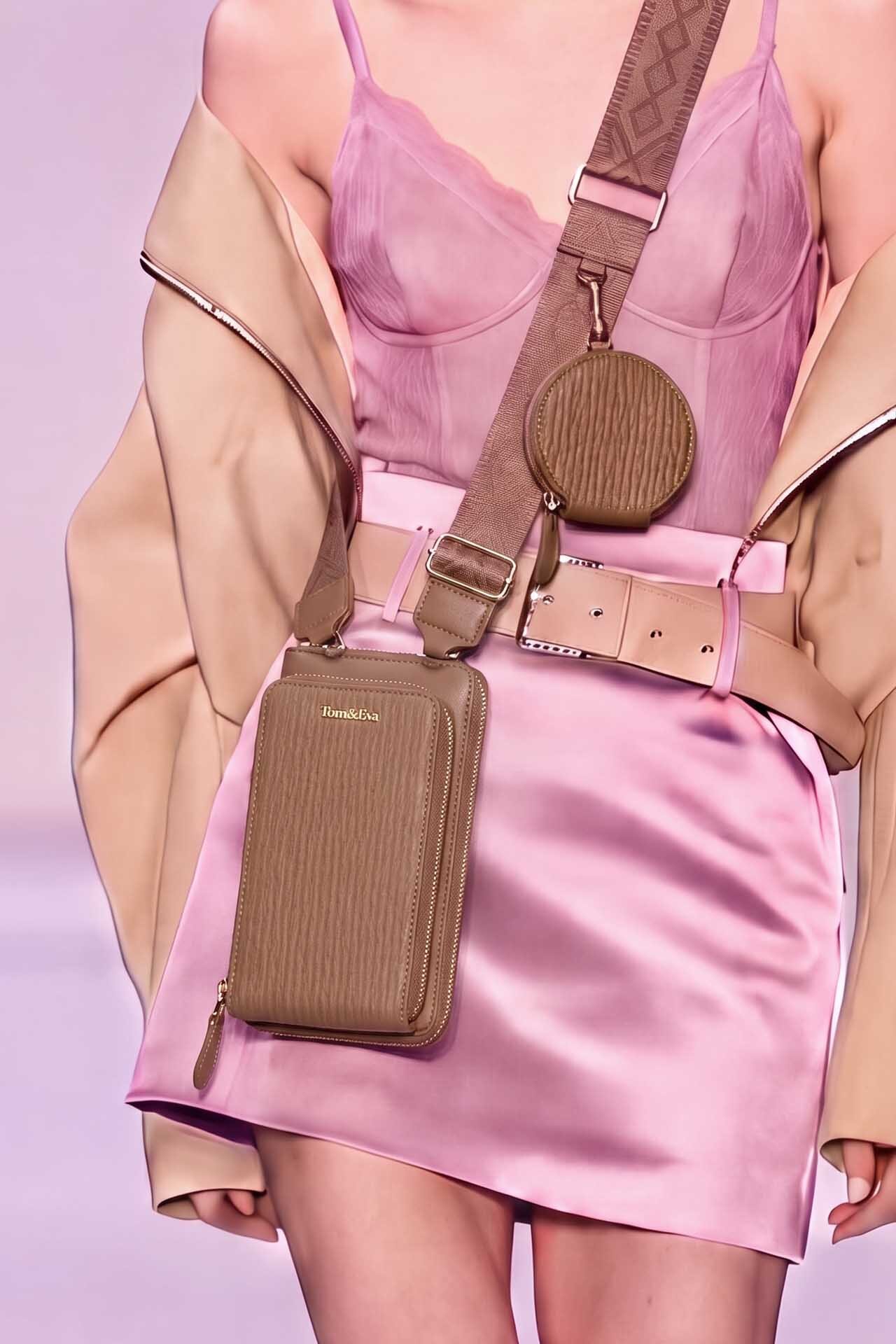 Wholesaler Tom & Eva - Two-tone Phone Pouch with Coin Purse RESTOCK