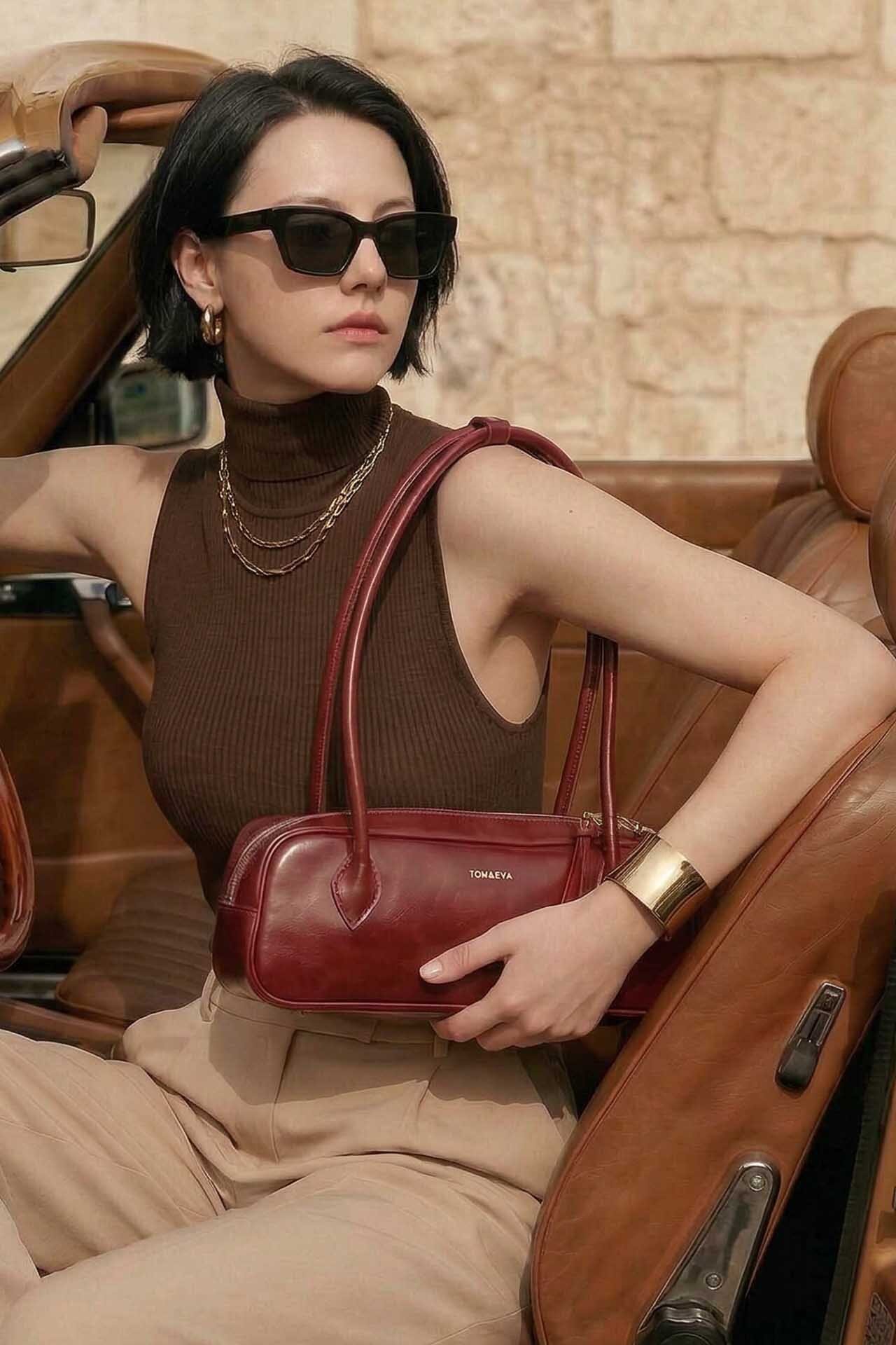 Grossiste Tom & Eva - Sac Baguette Porté Épaule Effet Cuir Vernis