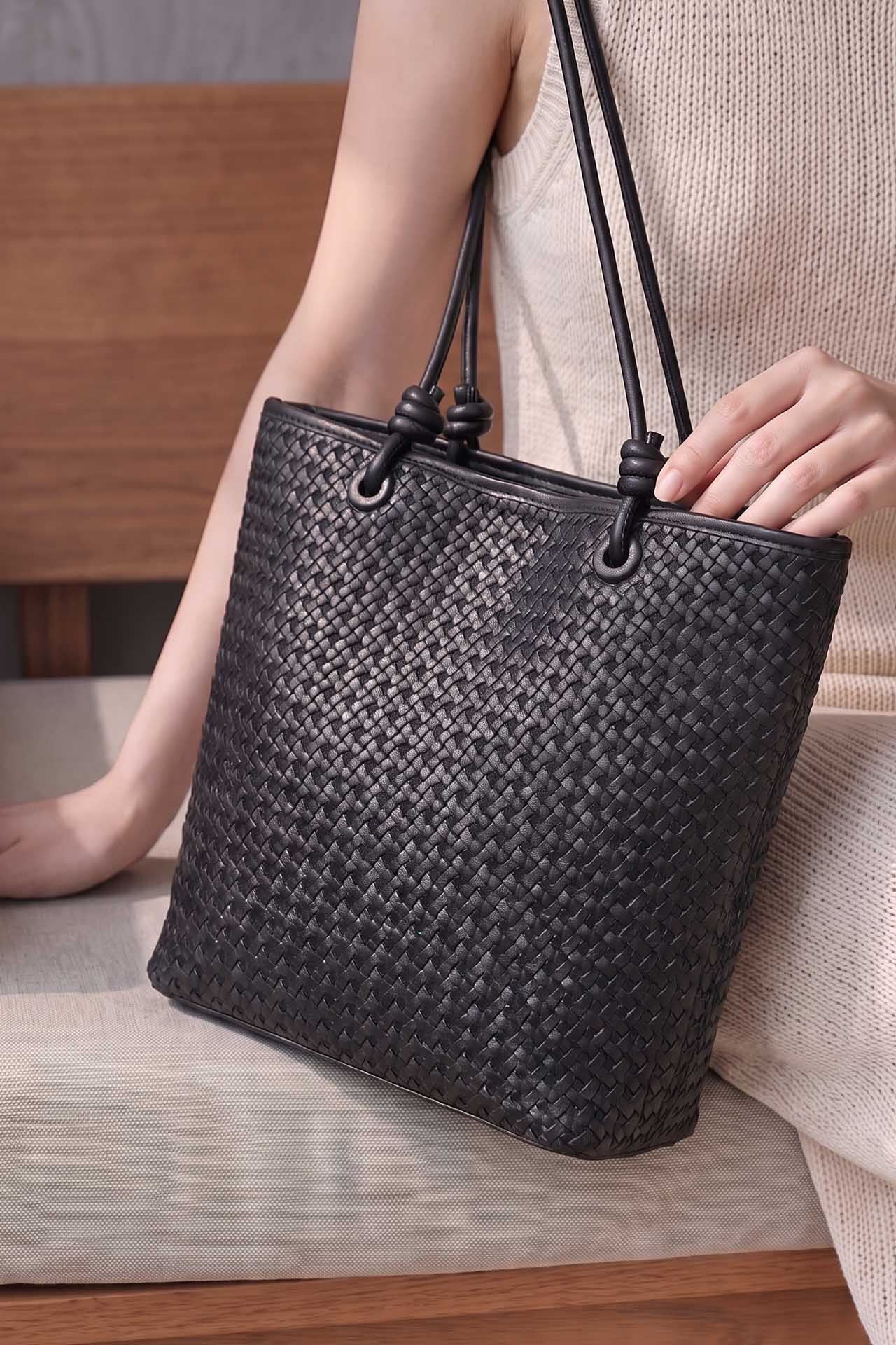 Wholesaler Tom & Eva - Woven Effect Tote Bag