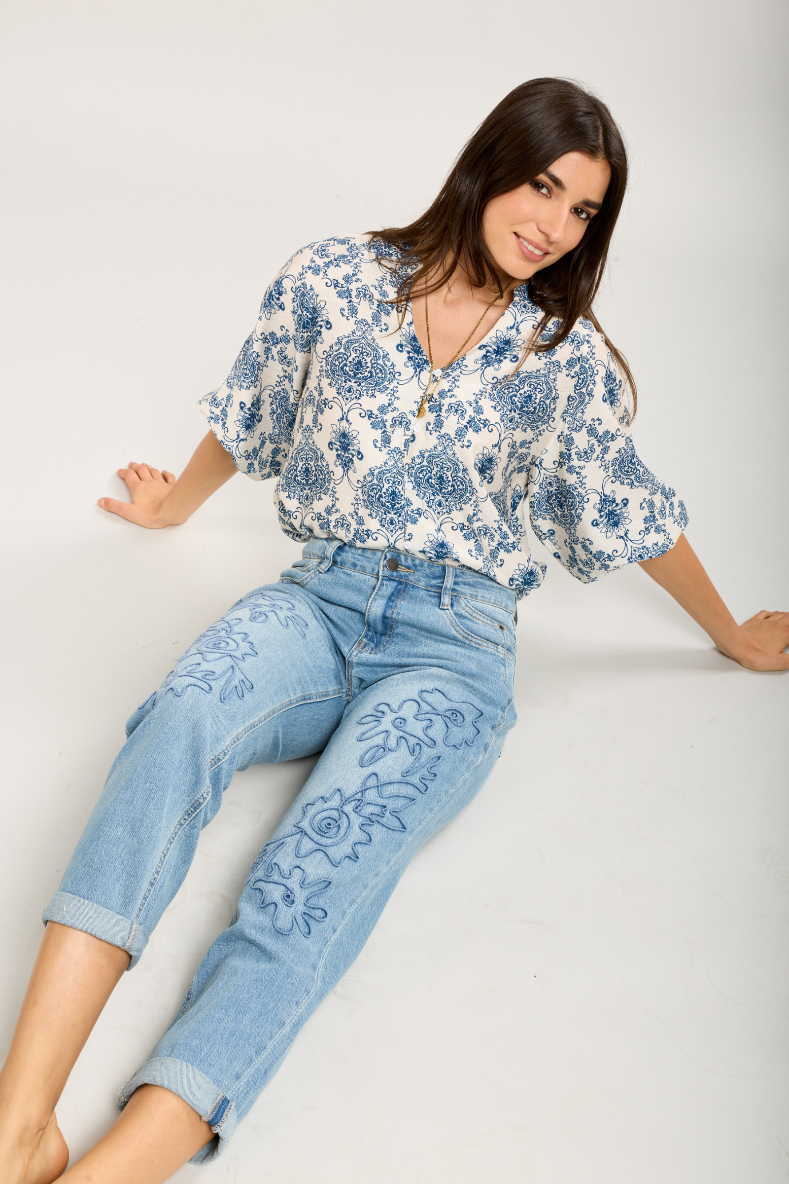 Grossiste Toxik3 - Toxik3 pantalon jean mom détails motifs fleurs brodés